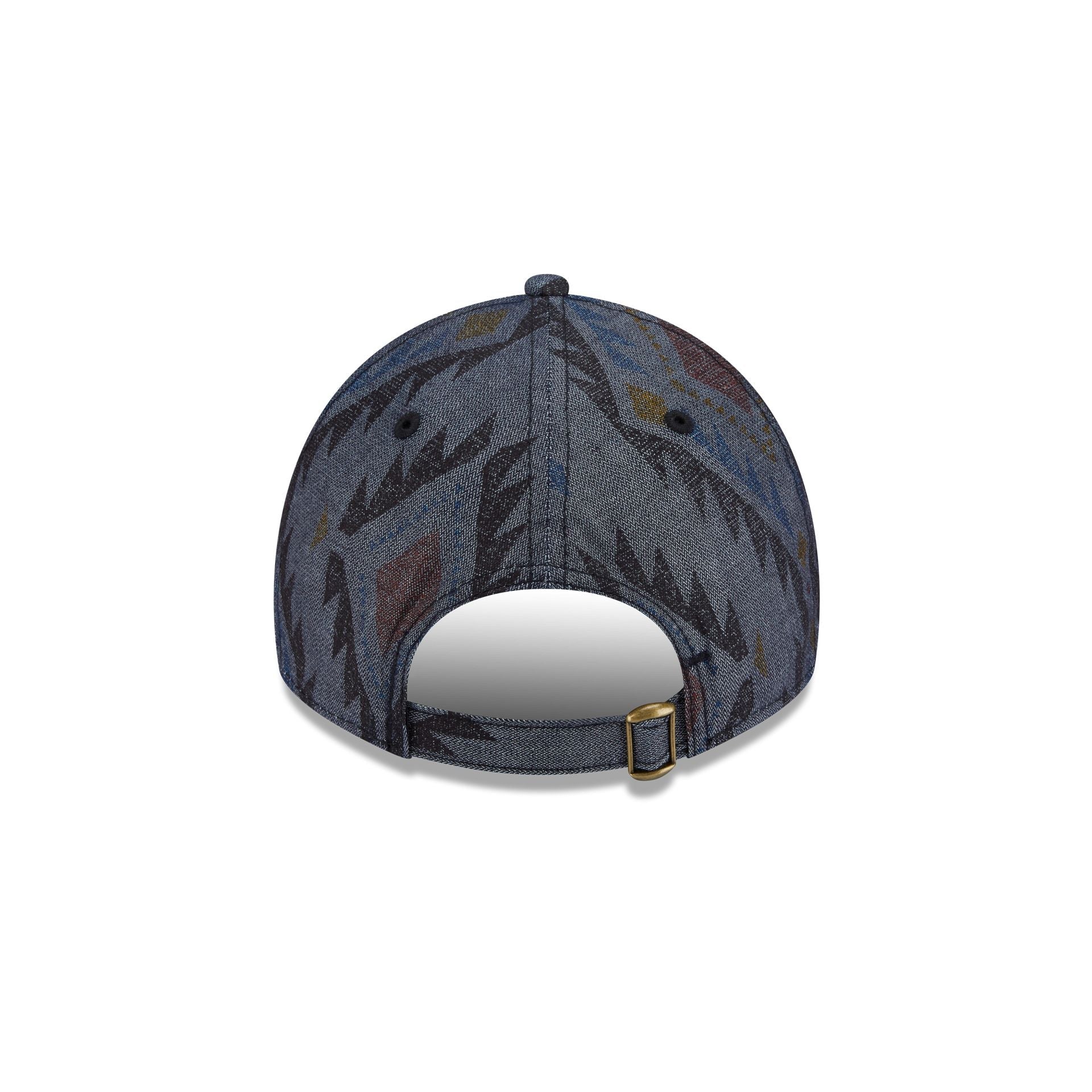 https://cdn.shopify.com/s/files/1/0601/2554/4675/files/60745149_9TWENTY_AZTECPATTERN9TWENTY26_ATLBRA_XNV_R.jpg?v=1746108050