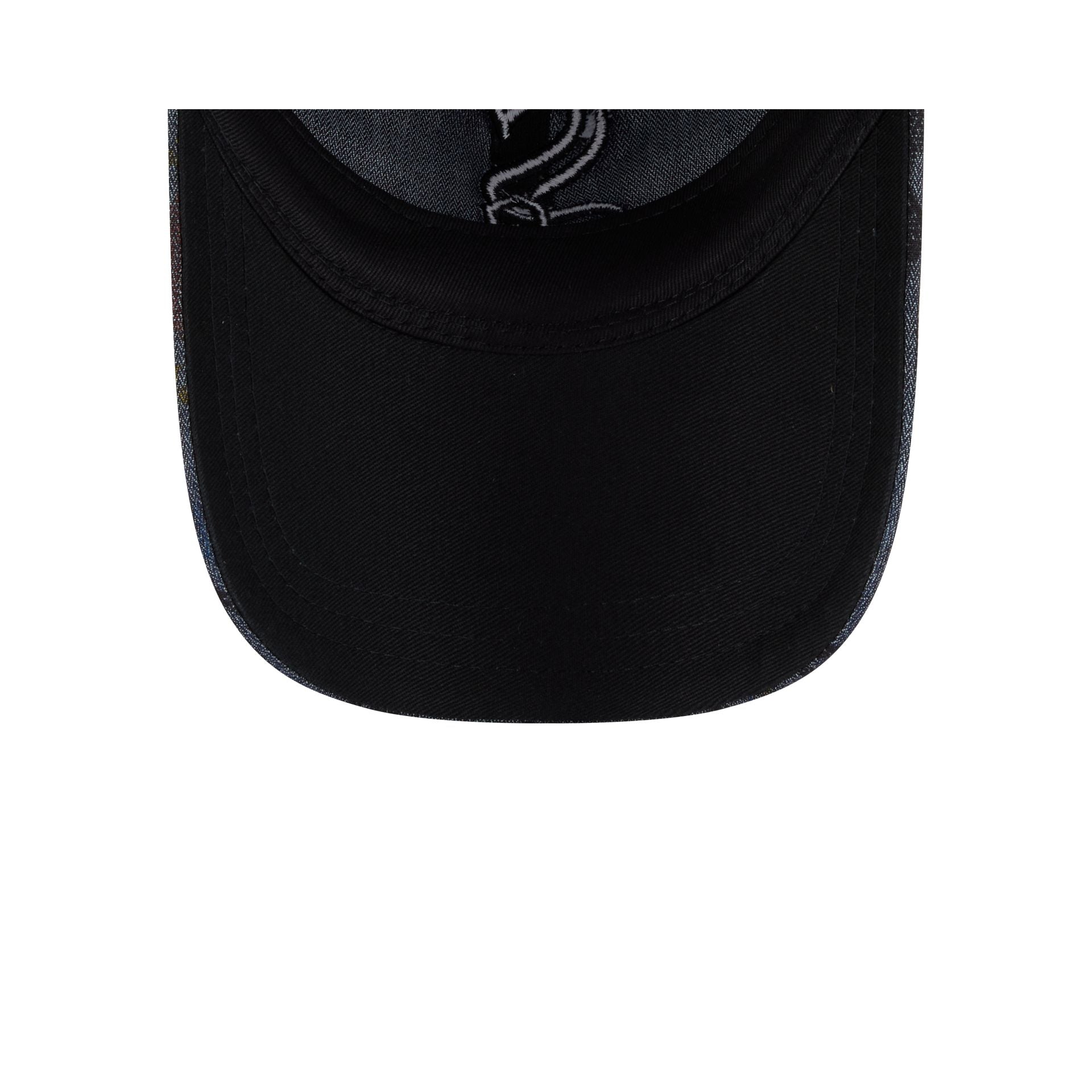 https://cdn.shopify.com/s/files/1/0601/2554/4675/files/60745151_9TWENTY_AZTECPATTERN9TWENTY26_CHIWHI_XNV_UV.jpg?v=1746108049