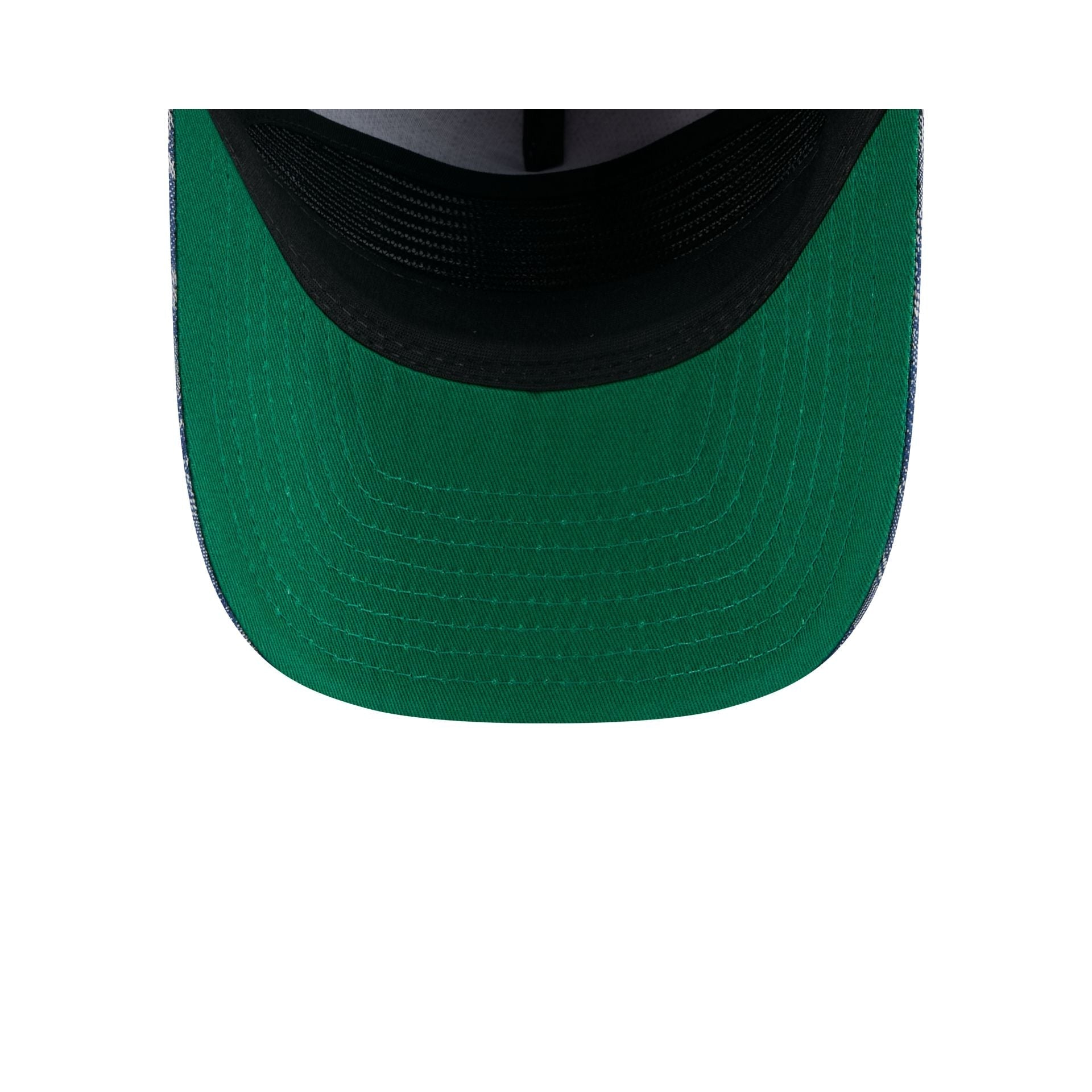 https://cdn.shopify.com/s/files/1/0601/2554/4675/files/60745161_GOLFER_DENIMJACQUARDGOLFR_ARIDIA_IND_UV.jpg?v=1746108201