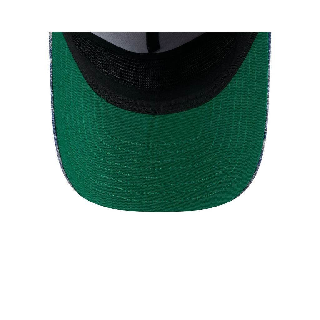 https://cdn.shopify.com/s/files/1/0601/2554/4675/files/60745167_GOLFER_DENIMJACQUARDGOLFR_CHIWHI_IND_UV.jpg?v=1746108202