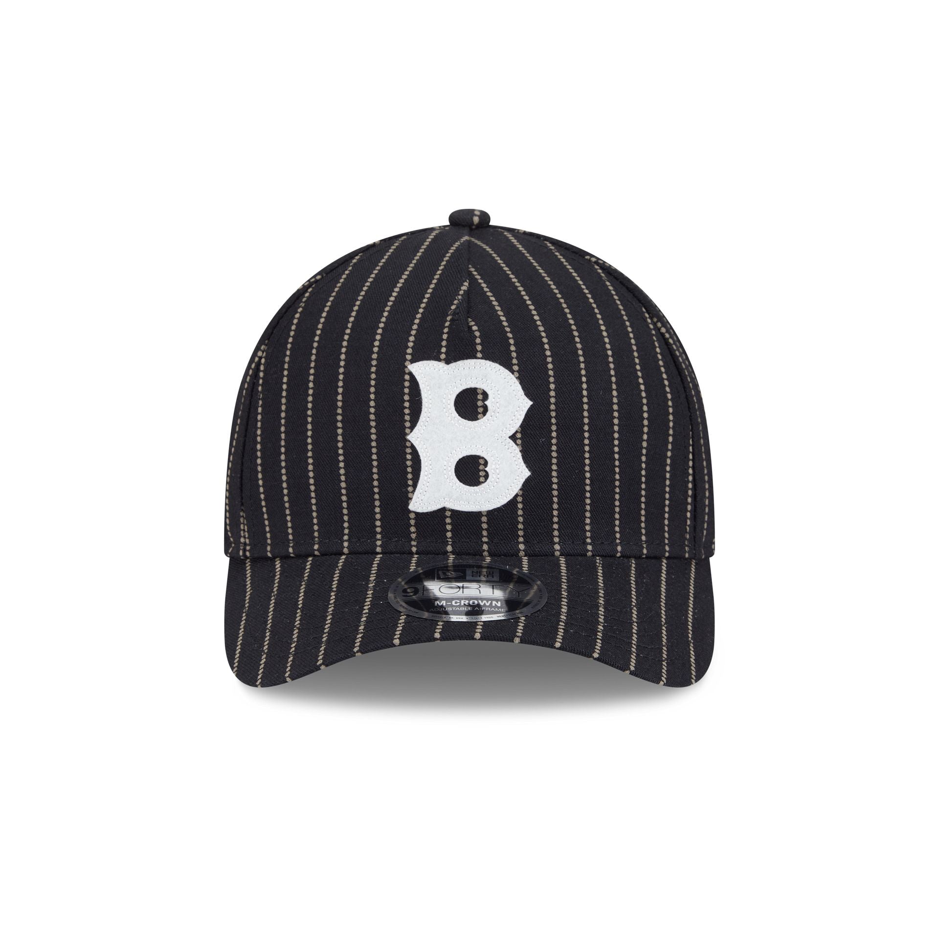 https://cdn.shopify.com/s/files/1/0601/2554/4675/files/60745184_9FORTYMCAF_AZTECPATTERN9TWENTY26_BOSRED_NVY_F.jpg?v=1746108049
