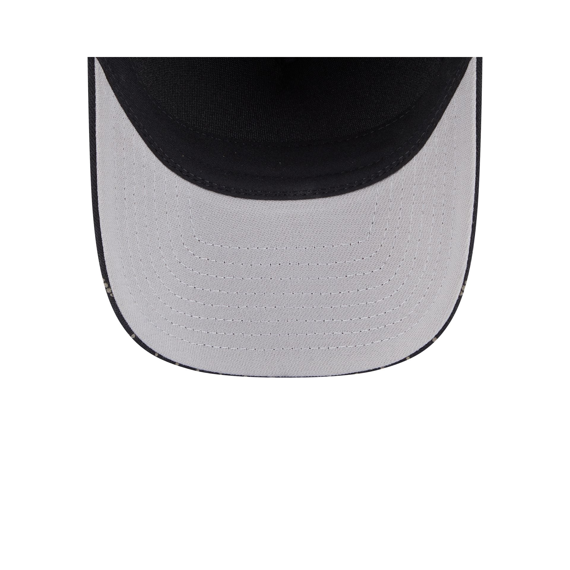 https://cdn.shopify.com/s/files/1/0601/2554/4675/files/60745185_9FORTYMCAF_AZTECPATTERN9TWENTY26_CHIWHI_NVY_UV.jpg?v=1746108049