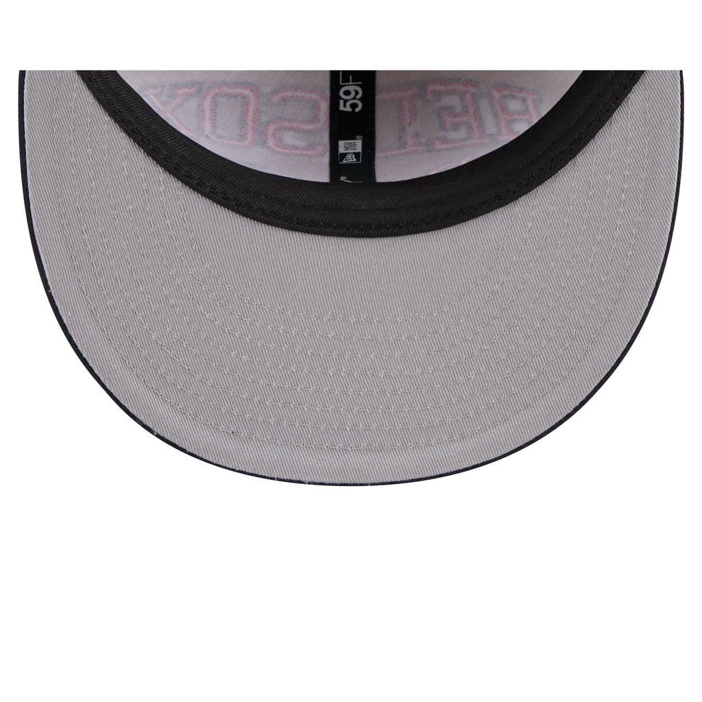 https://cdn.shopify.com/s/files/1/0601/2554/4675/files/60745723_RC59FIFTY_LifestyleEnergy_BOSRED_OTC_UV.jpg?v=1743788646