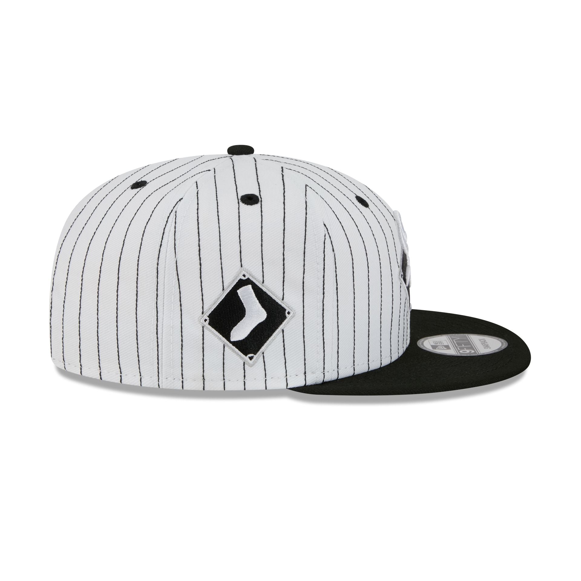 https://cdn.shopify.com/s/files/1/0601/2554/4675/files/60745873_9FIFTY_950DECEPTOR22947_CHIWHI_OTC_RSIDE.jpg?v=1753716534