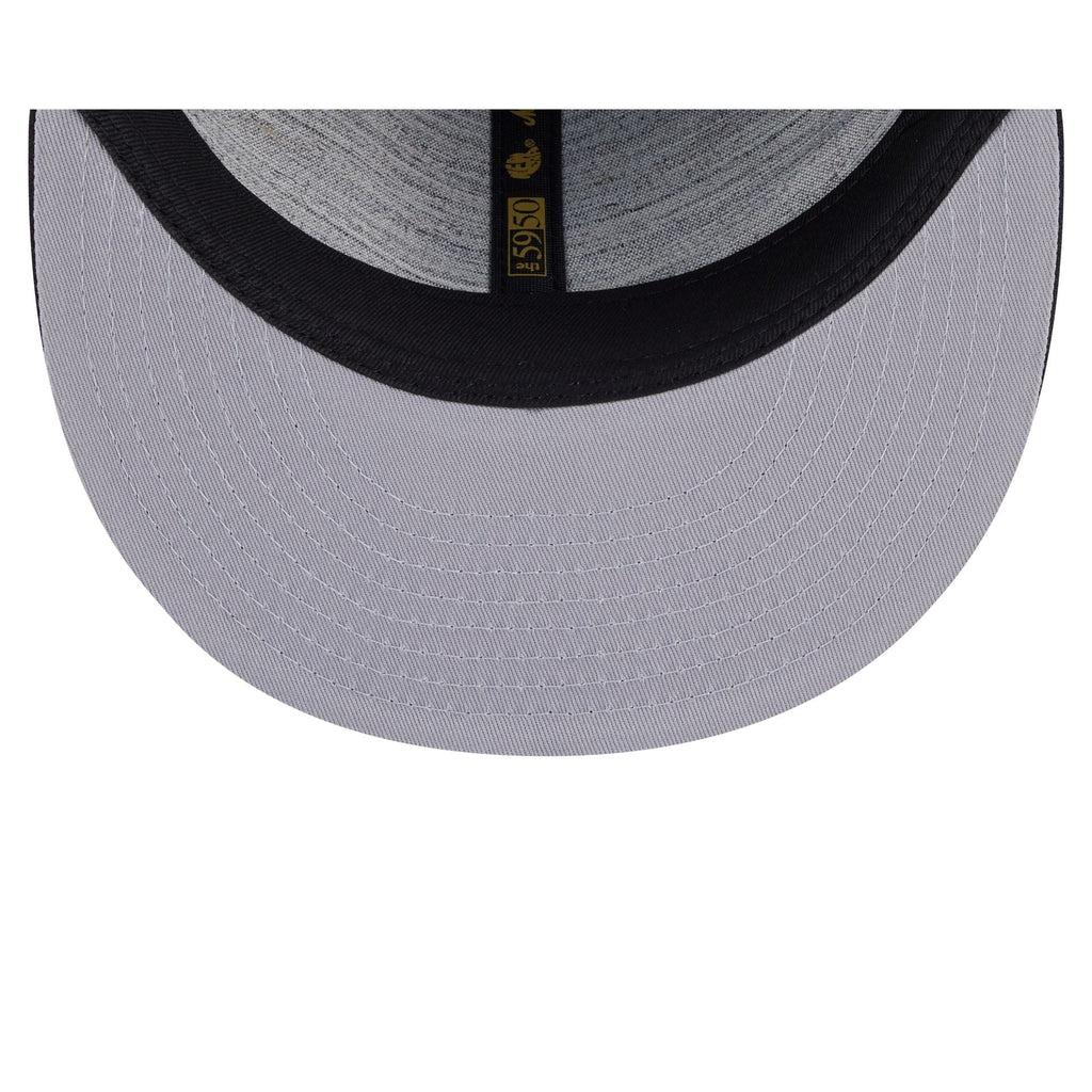 https://cdn.shopify.com/s/files/1/0601/2554/4675/files/60750723_RC59FIFTY_5950DAY5950RC2704_CHIWHI_BLK_UV.jpg?v=1745502717