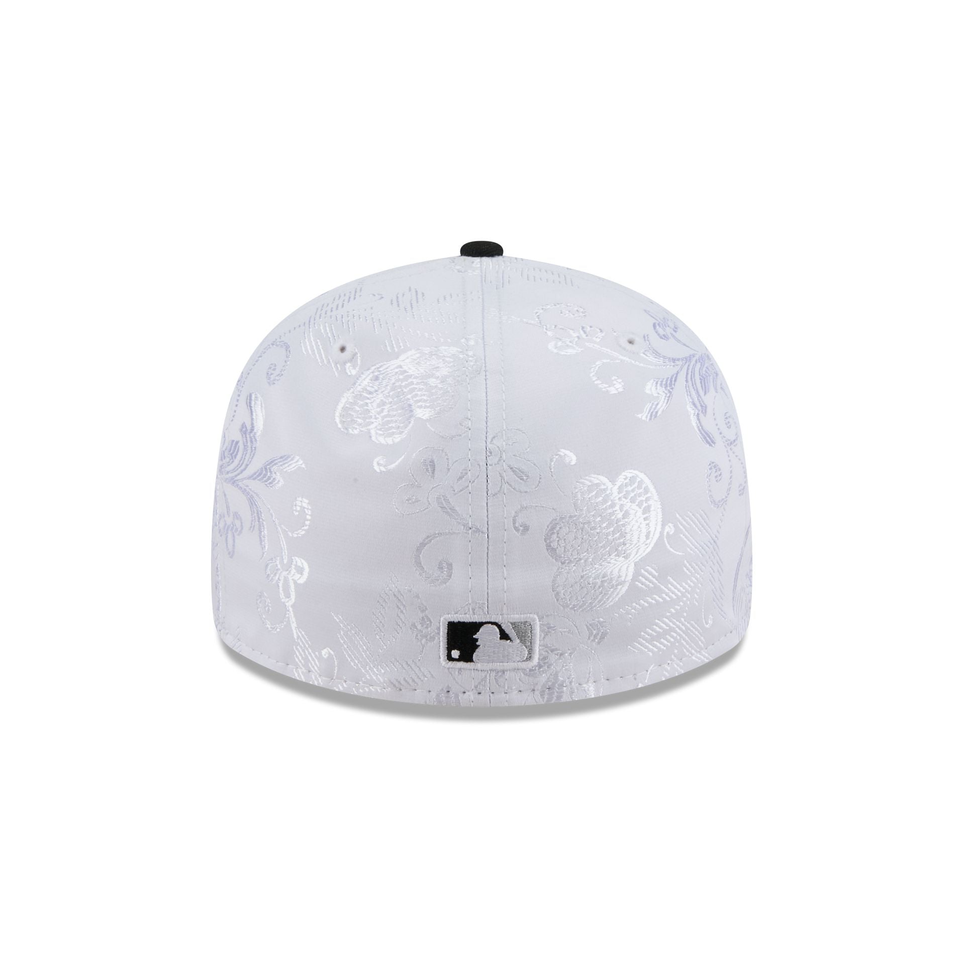 https://cdn.shopify.com/s/files/1/0601/2554/4675/files/60750742_LP59FIFTY_5950DAY5950LP2704_CHIWHI_XWH_R.jpg?v=1745502729
