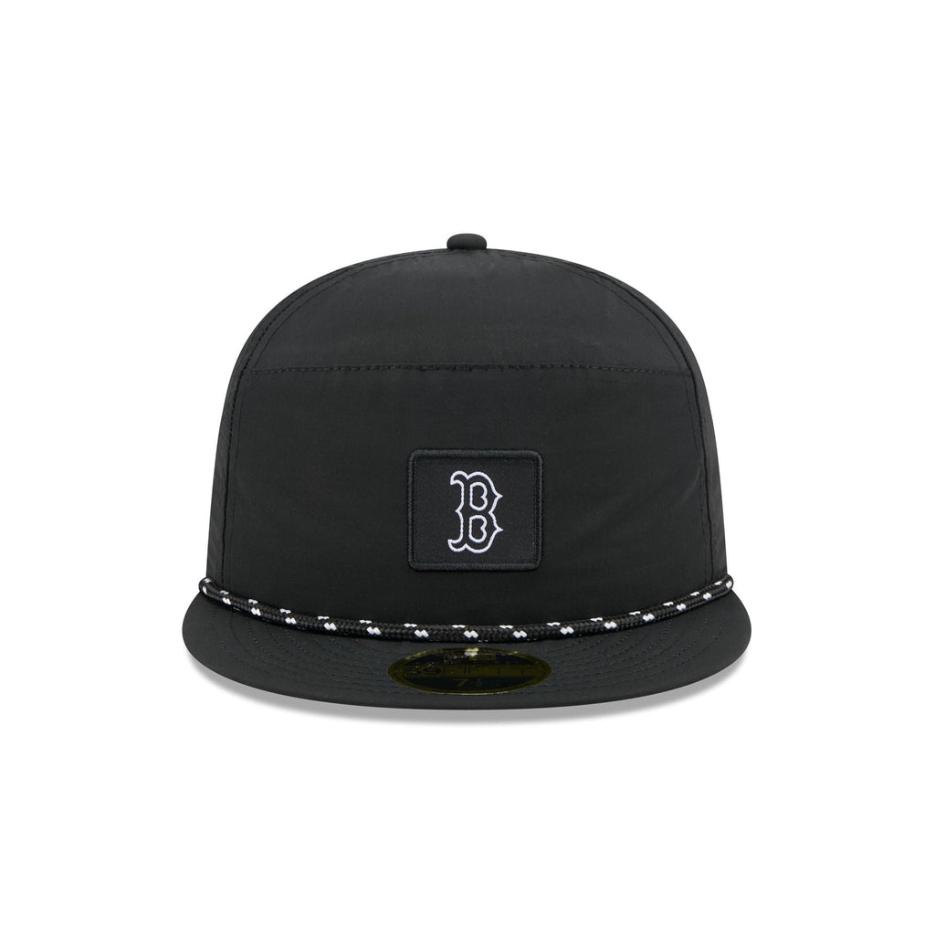 https://cdn.shopify.com/s/files/1/0601/2554/4675/files/60750793_59FIFTY_5950DAY5950SP270_BOSRED_BLK_F.jpg?v=1745502730