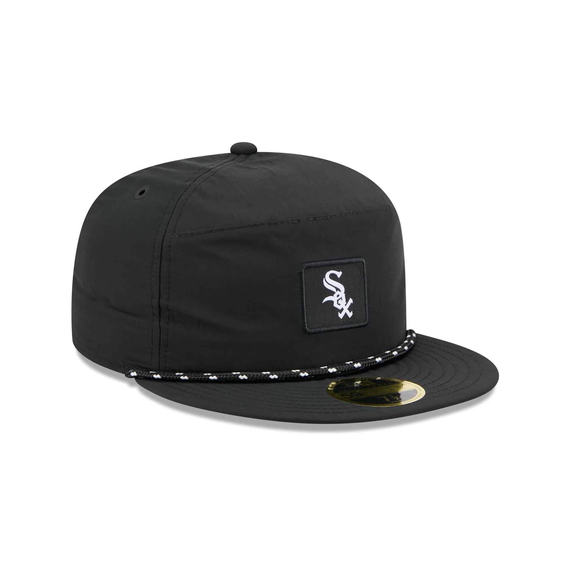 https://cdn.shopify.com/s/files/1/0601/2554/4675/files/60750795_59FIFTY_5950DAY5950SP270_CHIWHI_BLK_3QR.jpg?v=1745502725