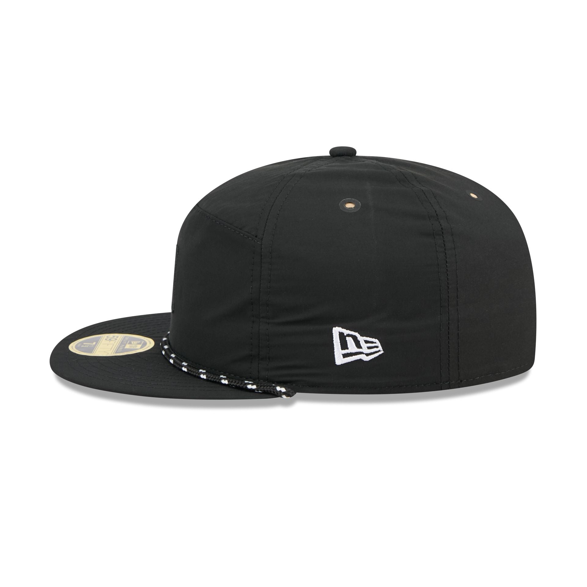 https://cdn.shopify.com/s/files/1/0601/2554/4675/files/60750795_59FIFTY_5950DAY5950SP270_CHIWHI_BLK_LSIDE.jpg?v=1745502725