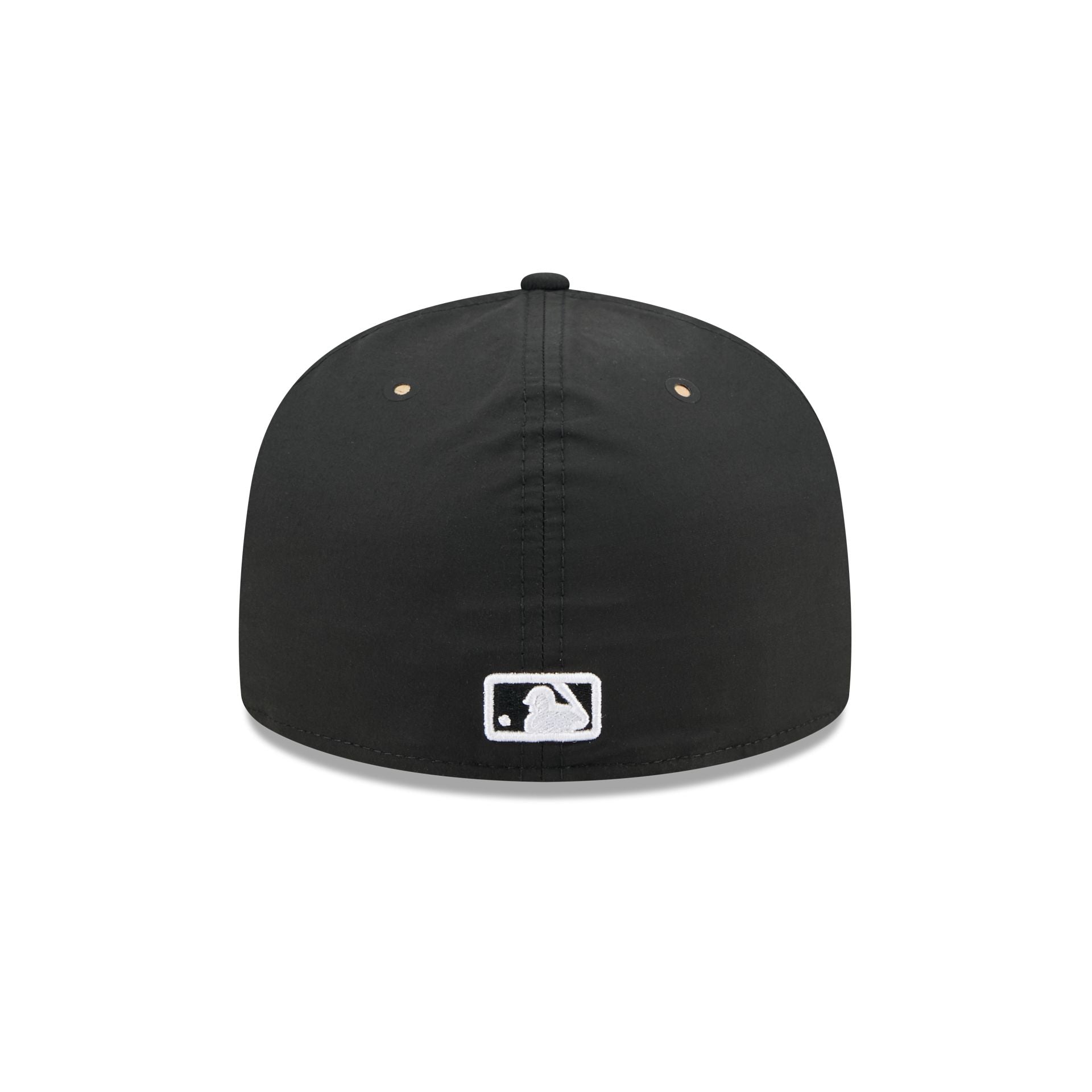 https://cdn.shopify.com/s/files/1/0601/2554/4675/files/60750795_59FIFTY_5950DAY5950SP270_CHIWHI_BLK_R.jpg?v=1745502725