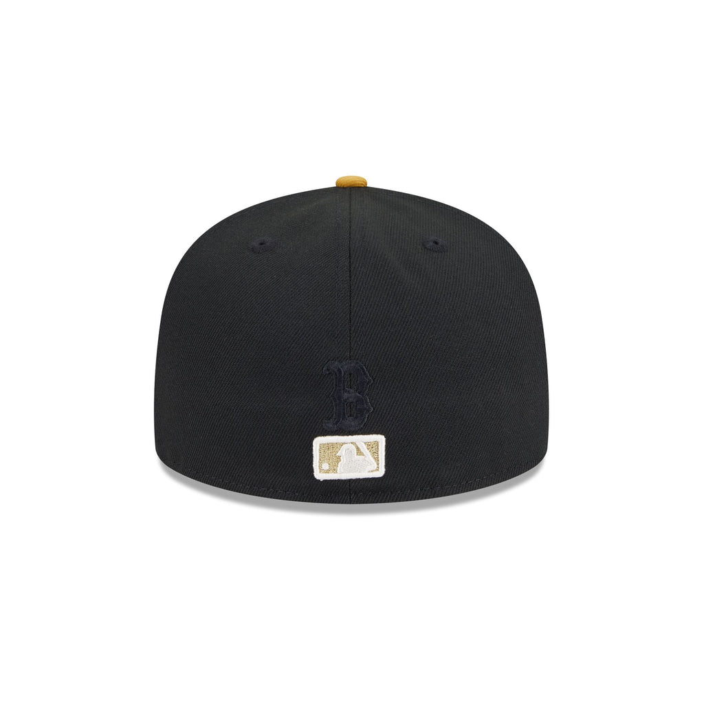https://cdn.shopify.com/s/files/1/0601/2554/4675/files/60750817_59FIFTY_5950DAY595027055_BOSRED_BLK_R.jpg?v=1745502726