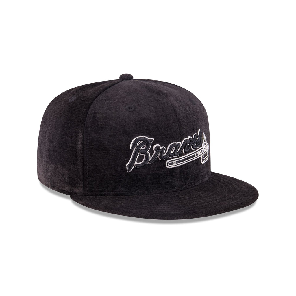 https://cdn.shopify.com/s/files/1/0601/2554/4675/files/60750860_59FIFTY_5950DAY595027040_ATLBRA_BLK_3QR.jpg?v=1745502719
