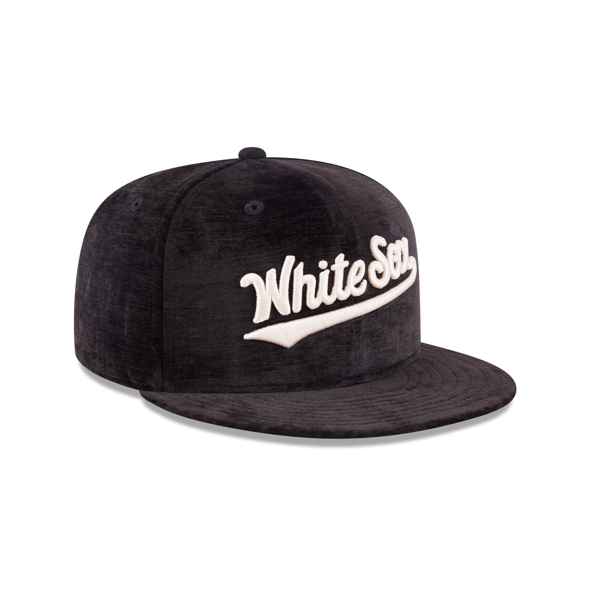 https://cdn.shopify.com/s/files/1/0601/2554/4675/files/60750865_59FIFTY_5950DAY595027040_CHIWHI_BLK_3QR.jpg?v=1745502721
