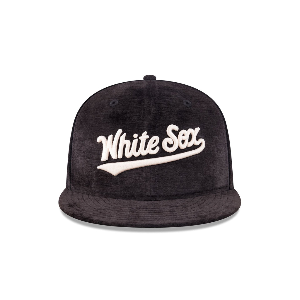 https://cdn.shopify.com/s/files/1/0601/2554/4675/files/60750865_59FIFTY_5950DAY595027040_CHIWHI_BLK_F.jpg?v=1745502721