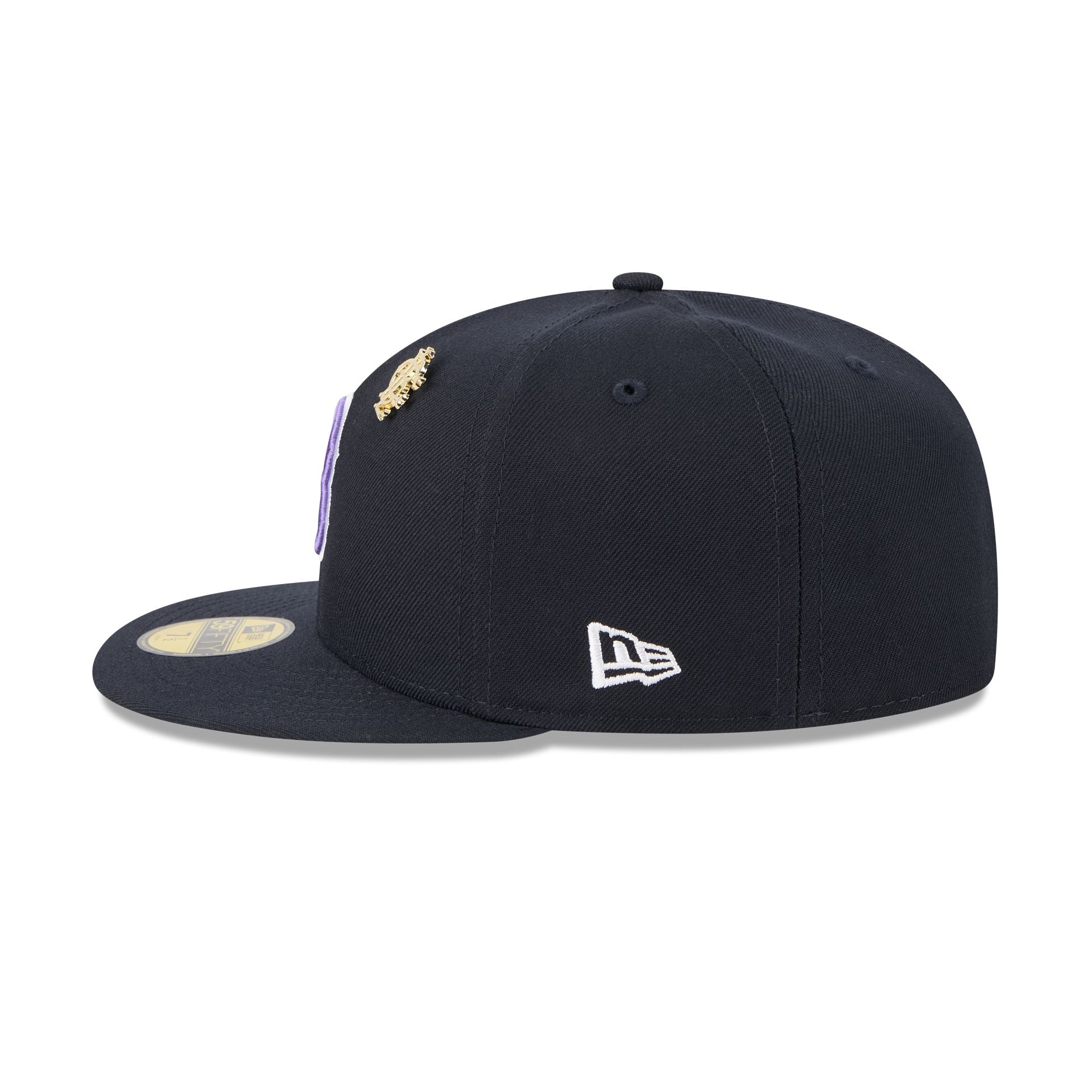 https://cdn.shopify.com/s/files/1/0601/2554/4675/files/60755671_59FIFTY_BLC595027736_BOSRED_OTC_LSIDE.jpg?v=1747166221