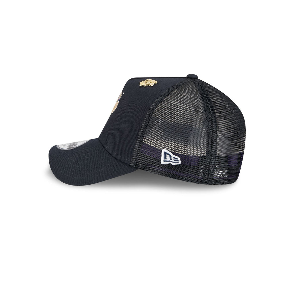 https://cdn.shopify.com/s/files/1/0601/2554/4675/files/60755698_9FORTYAF_BLC940AF27737_BOSRED_OTC_LSIDE.jpg?v=1747166219