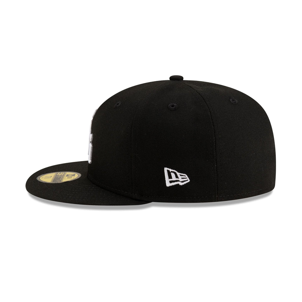https://cdn.shopify.com/s/files/1/0601/2554/4675/files/60757600_59FIFTY_MLB255950CHIWHI125ANNALT25_CHIWHI_BLK_LSIDE.jpg?v=1744202329