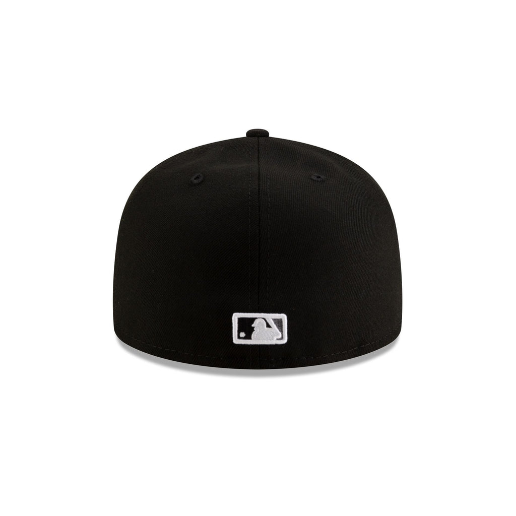 https://cdn.shopify.com/s/files/1/0601/2554/4675/files/60757600_59FIFTY_MLB255950CHIWHI125ANNALT25_CHIWHI_BLK_R.jpg?v=1744202329