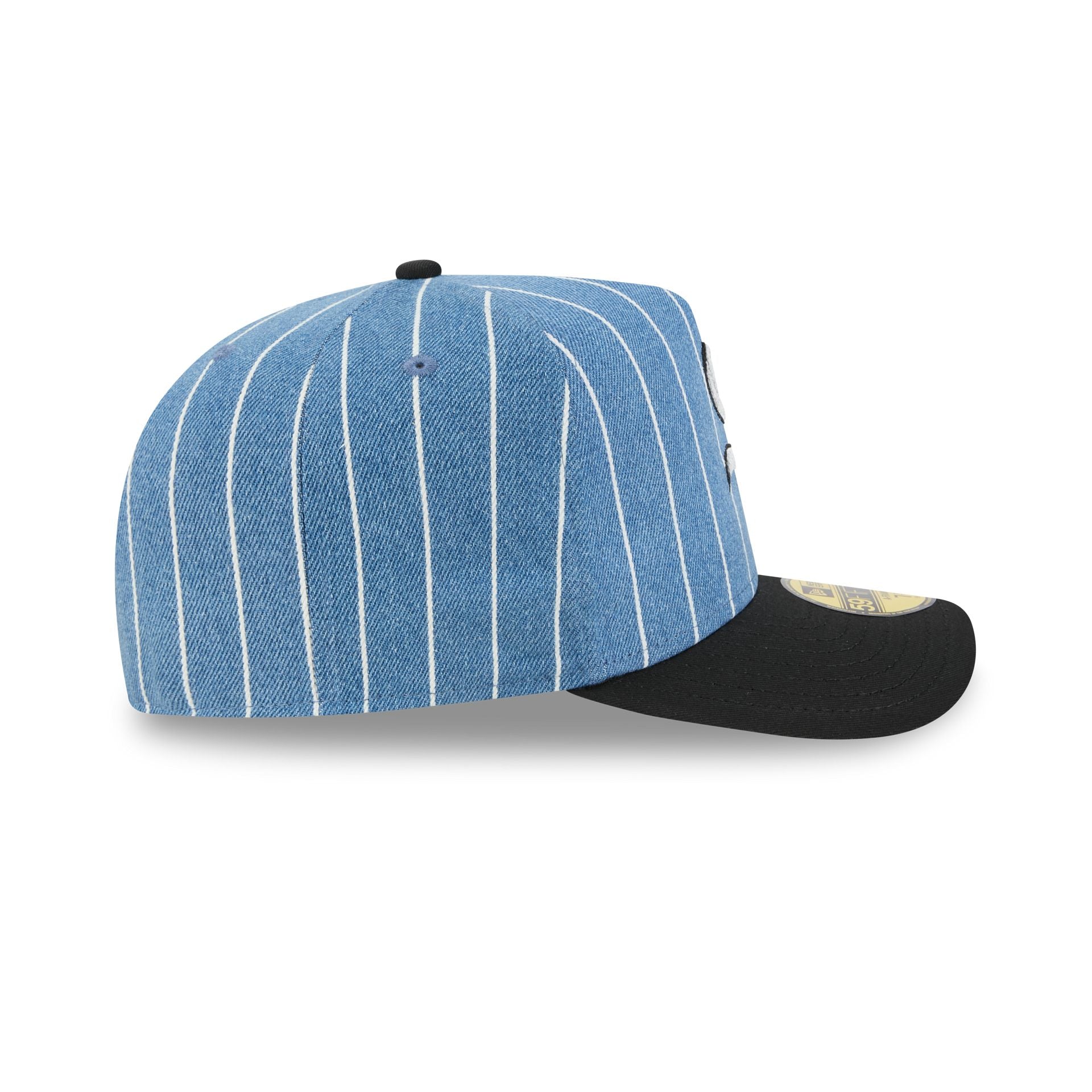 https://cdn.shopify.com/s/files/1/0601/2554/4675/files/60758260_59FIFTYAF_PARALLEL26992_CHIWHI_XBL_RSIDE.jpg?v=1760987488