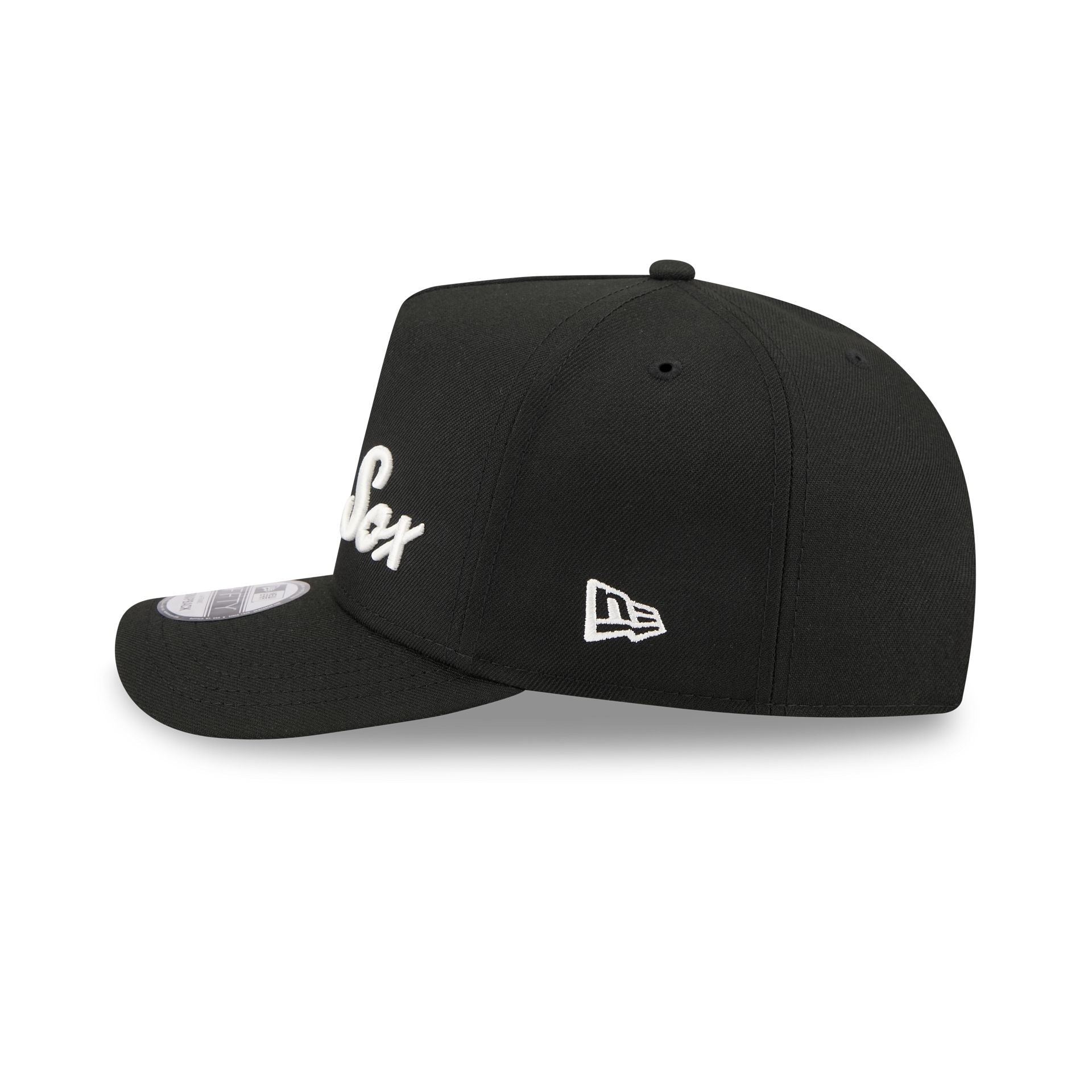 https://cdn.shopify.com/s/files/1/0601/2554/4675/files/60758334_9FIFTYAF_LOCALPLAY26995_CHIWHI_OTC_LSIDE.jpg?v=1760987020