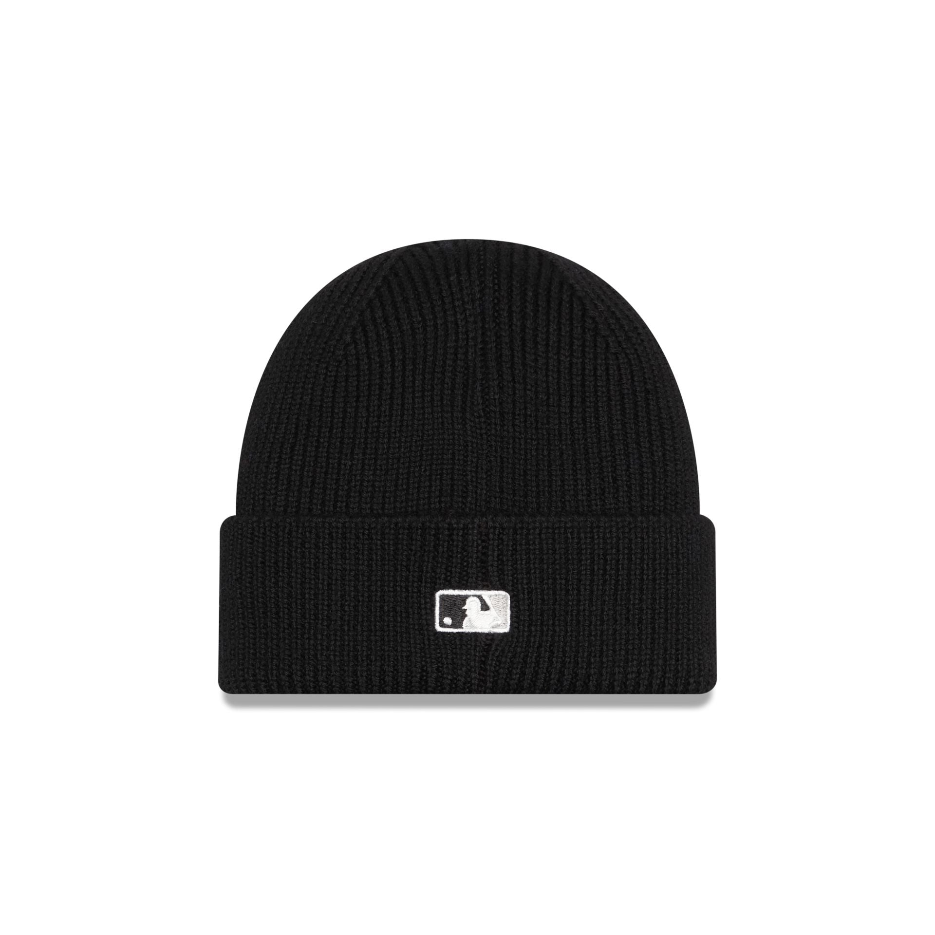 https://cdn.shopify.com/s/files/1/0601/2554/4675/files/60758360_KNITBEANIE_SKULLKNIT26999_CHIWHI_OTC_R.jpg?v=1760987479