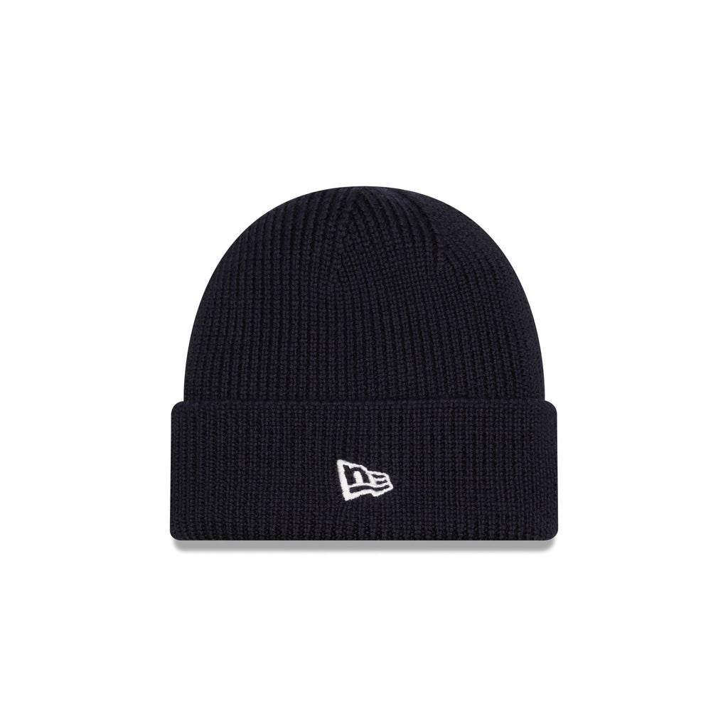 https://cdn.shopify.com/s/files/1/0601/2554/4675/files/60758362_KNITBEANIE_SKULLKNIT26999_BOSRED_OTC_LSIDE.jpg?v=1760987477