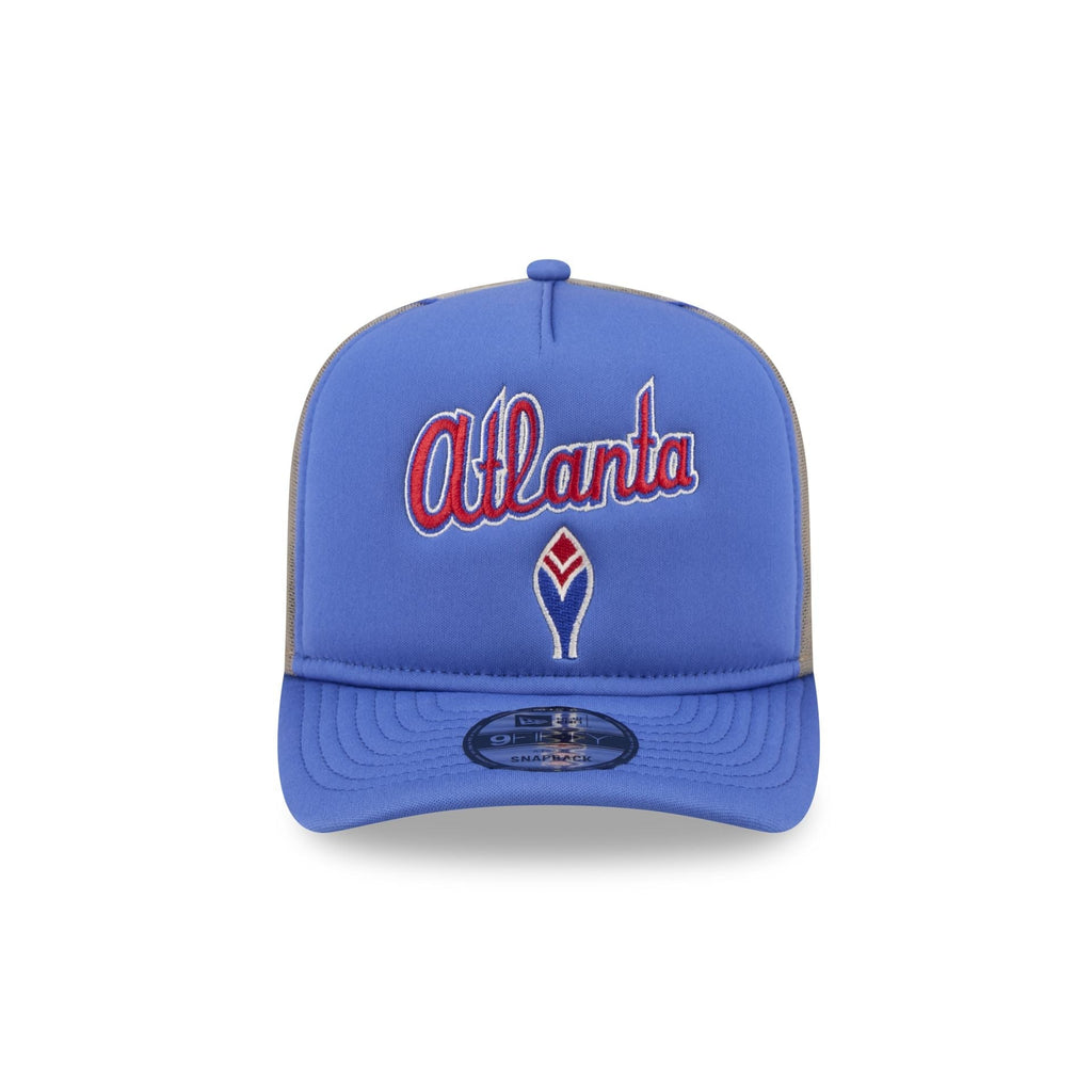 https://cdn.shopify.com/s/files/1/0601/2554/4675/files/60758463_9FIFTYAF_ARCHEDTRUCKER26994_ATLBRA_OTC_F.jpg?v=1760987492