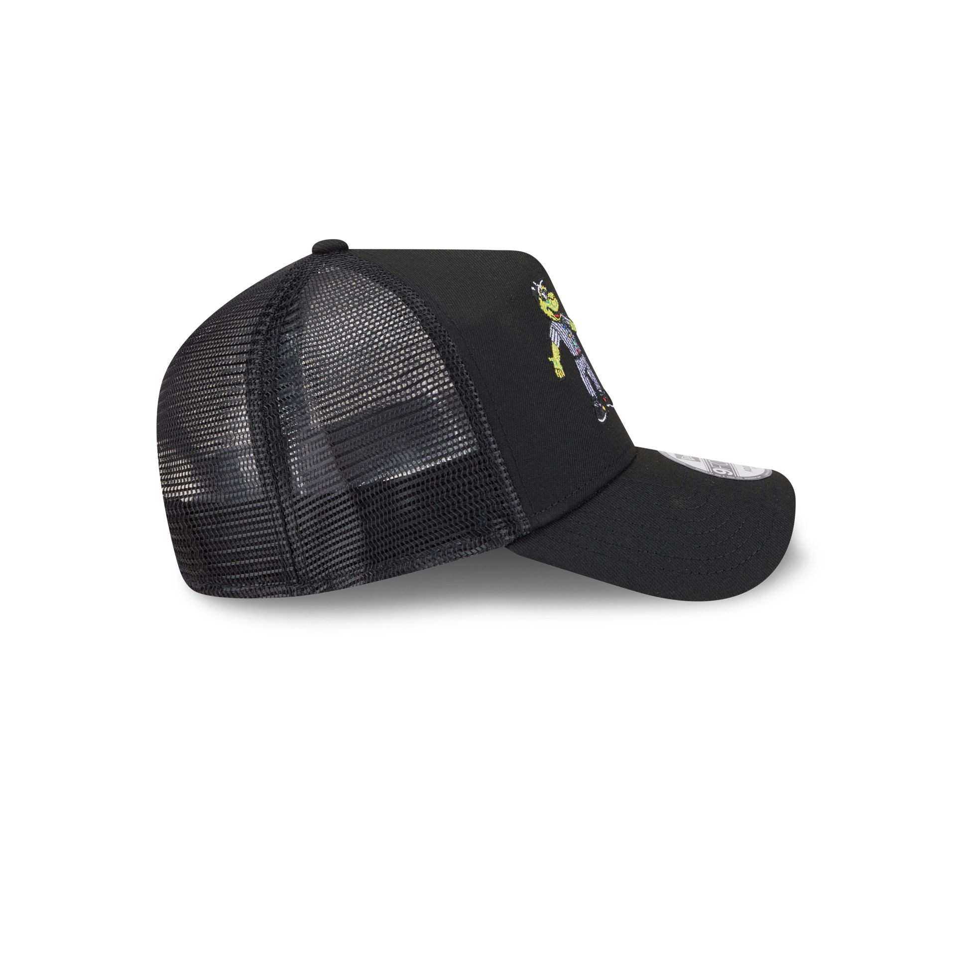 https://cdn.shopify.com/s/files/1/0601/2554/4675/files/60759126_9FORTYAF_LifestyleEnergy_CHIWHI_OTC_RSIDE.jpg?v=1749146059