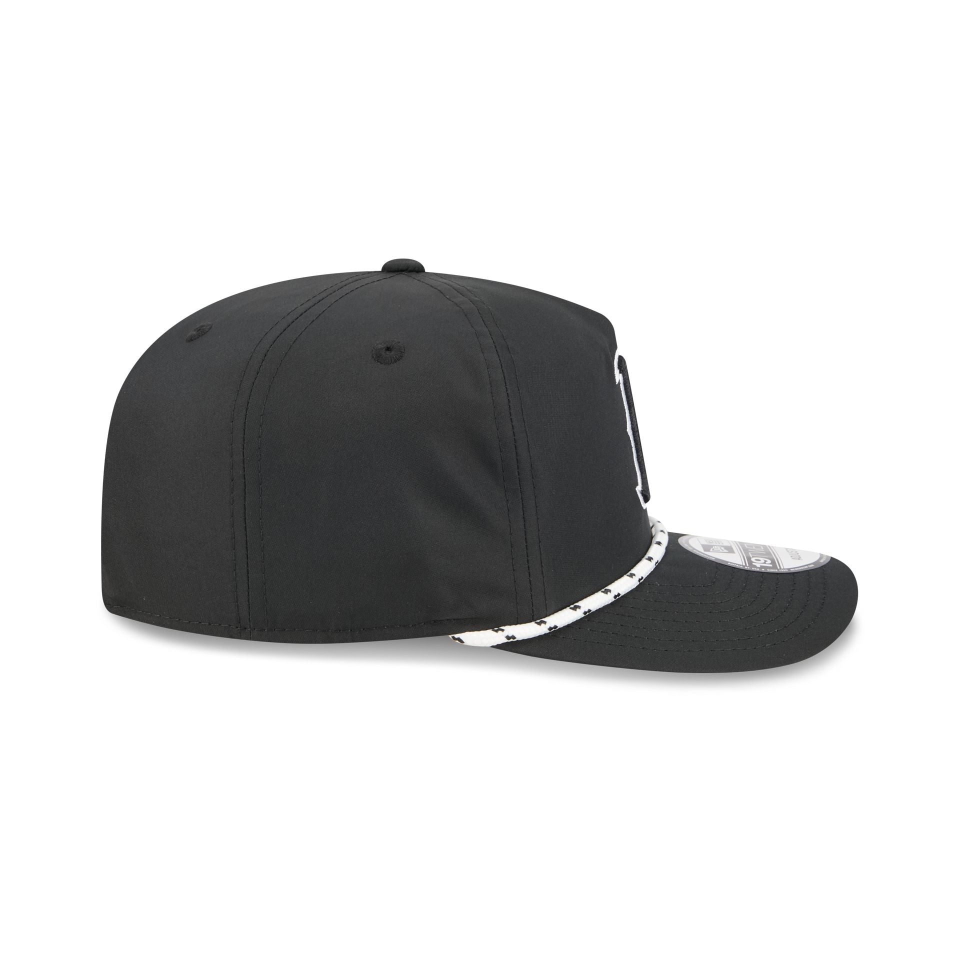 https://cdn.shopify.com/s/files/1/0601/2554/4675/files/60763207_19TWENTY_QS19TWENTY29061_BOSRED_BLK_RSIDE.jpg?v=1757946182