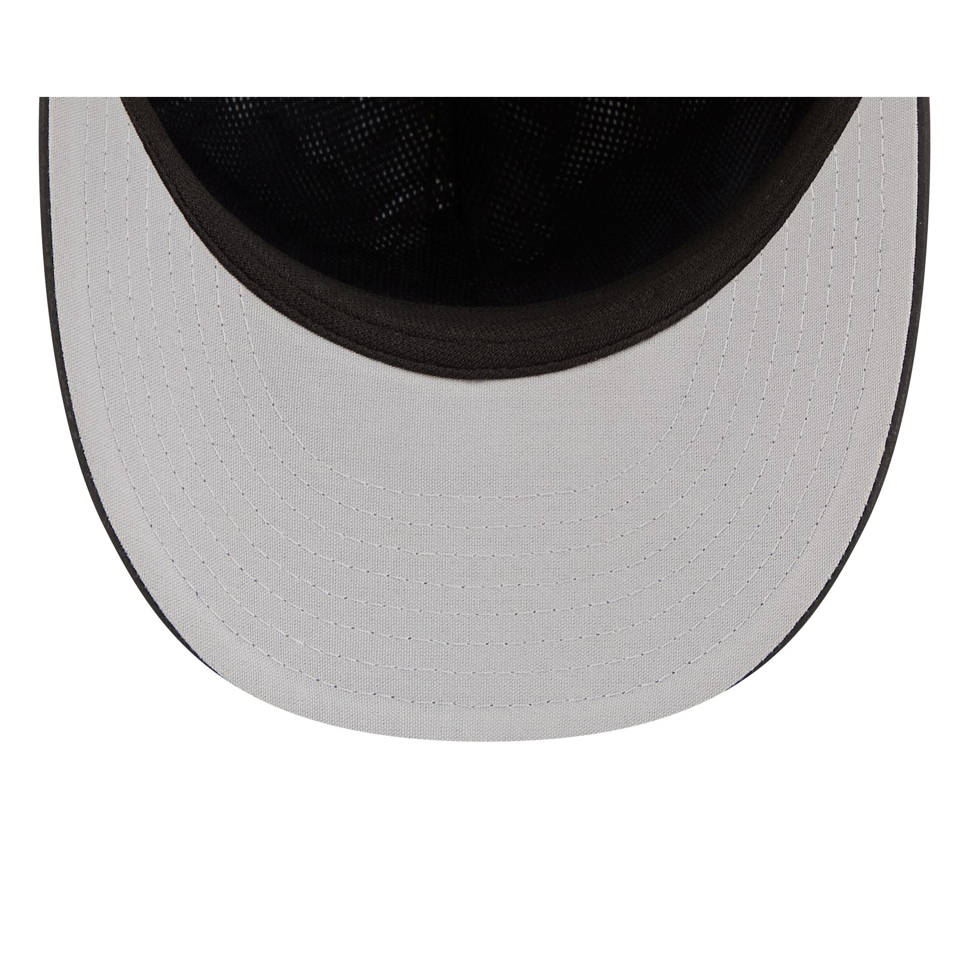 https://cdn.shopify.com/s/files/1/0601/2554/4675/files/60763652_59FIFTY_GORETEX595028617_CHIWHI_OTC_UV.jpg?v=1765291710
