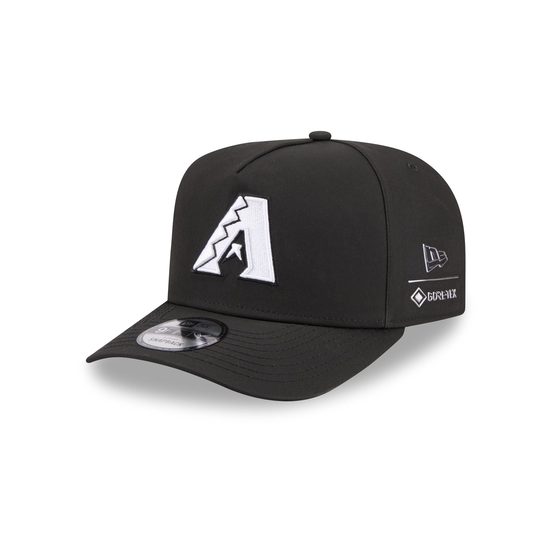 https://cdn.shopify.com/s/files/1/0601/2554/4675/files/60763697_9FIFTYAF_GORETEX950AFPC291_ARIDIA_BLK_3QL.jpg?v=1765291715