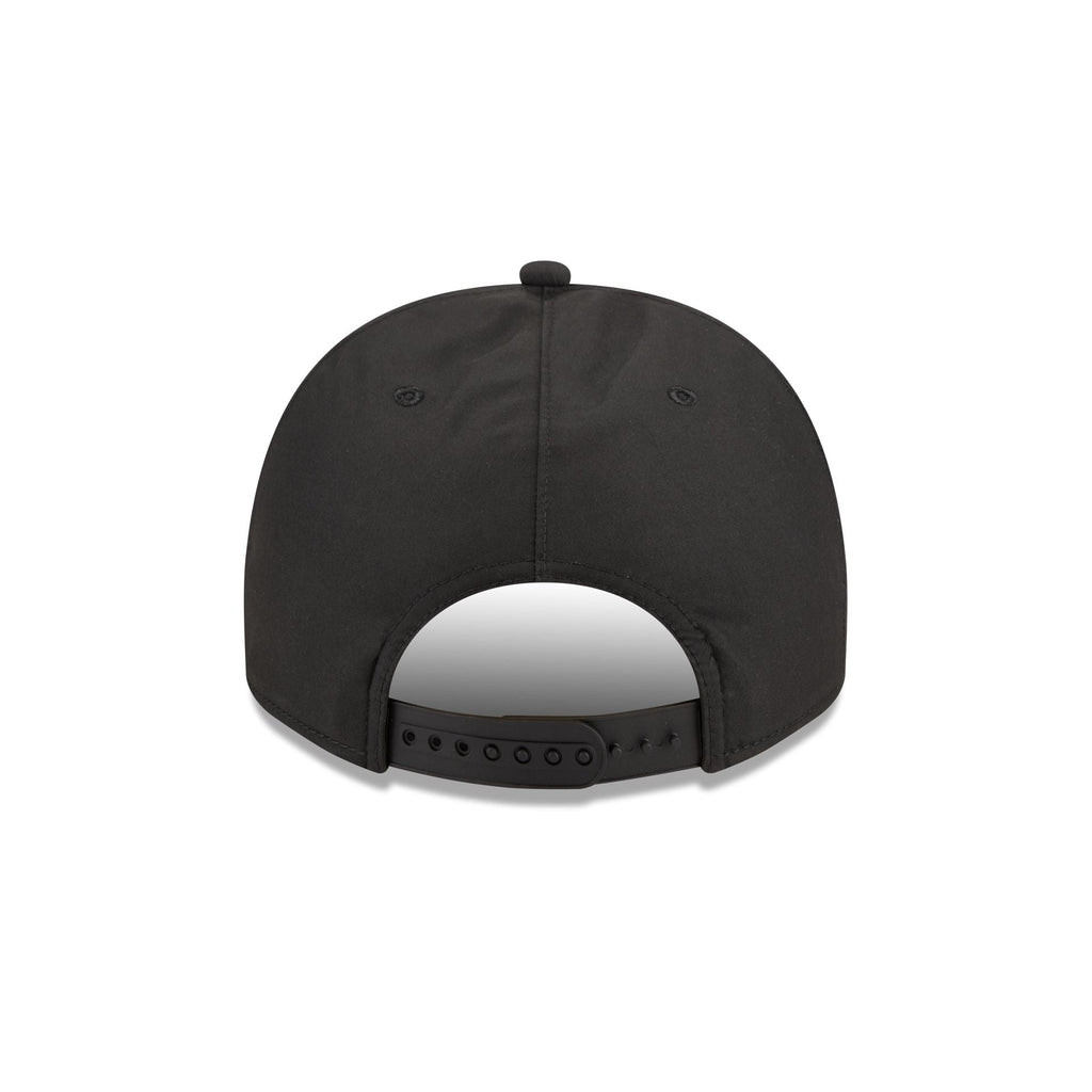 https://cdn.shopify.com/s/files/1/0601/2554/4675/files/60763697_9FIFTYAF_GORETEX950AFPC291_ARIDIA_BLK_R.jpg?v=1765291715