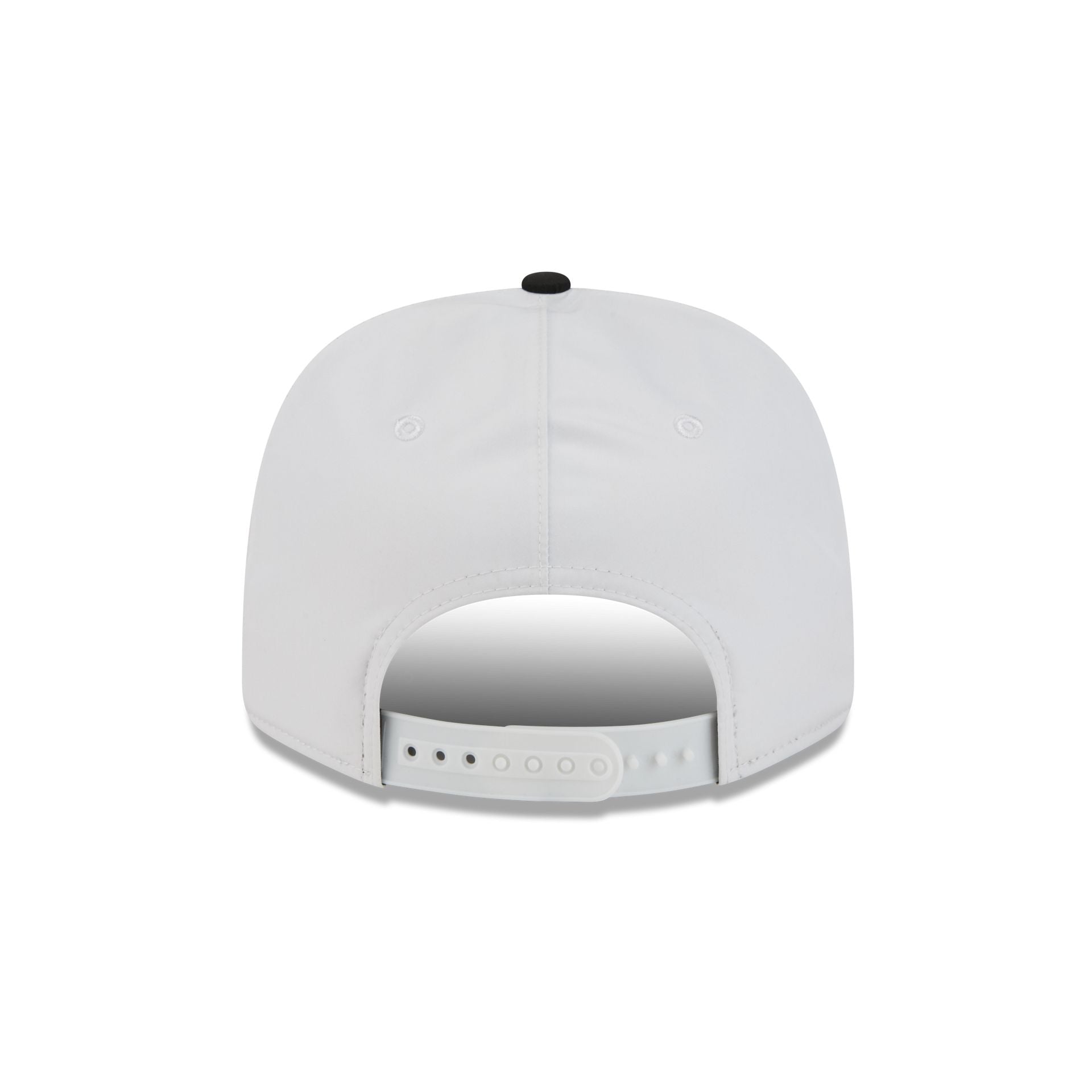 https://cdn.shopify.com/s/files/1/0601/2554/4675/files/60763724_9SEVENTY_GORETEX9SEVENTY28619_CHIWHI_OTC__20R.jpg?v=1765291722