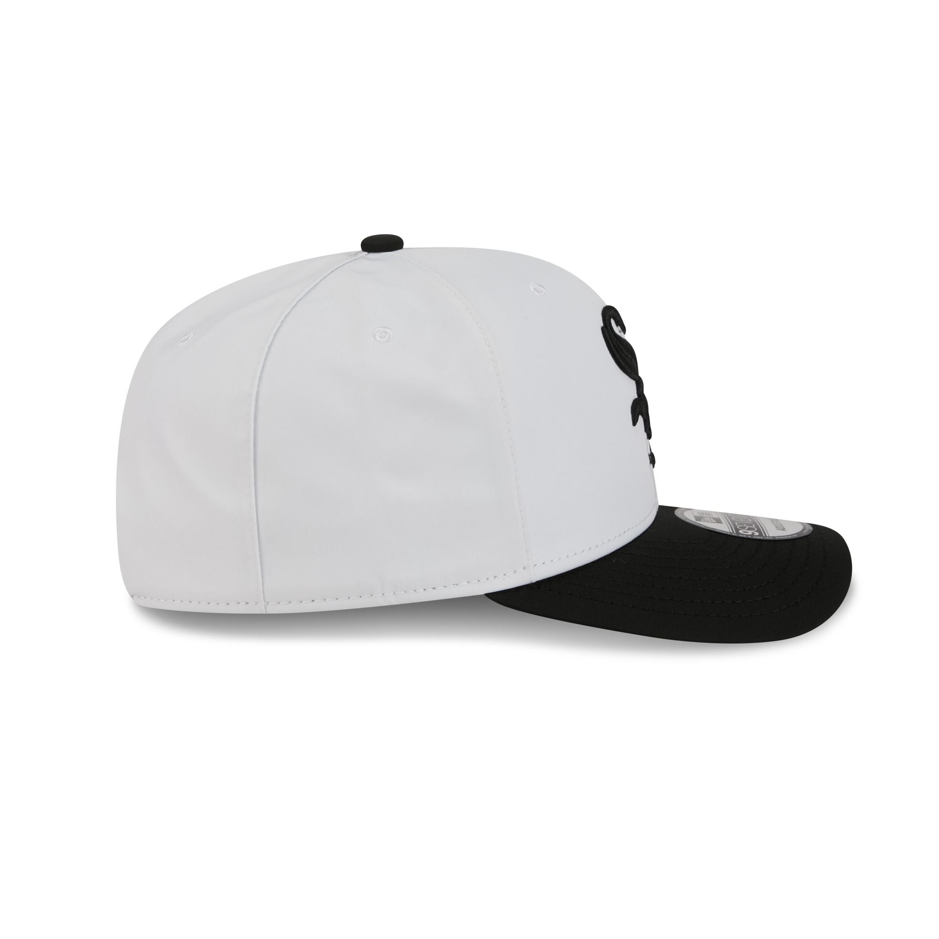 https://cdn.shopify.com/s/files/1/0601/2554/4675/files/60763724_9SEVENTY_GORETEX9SEVENTY28619_CHIWHI_OTC__20RSIDE.jpg?v=1765291722