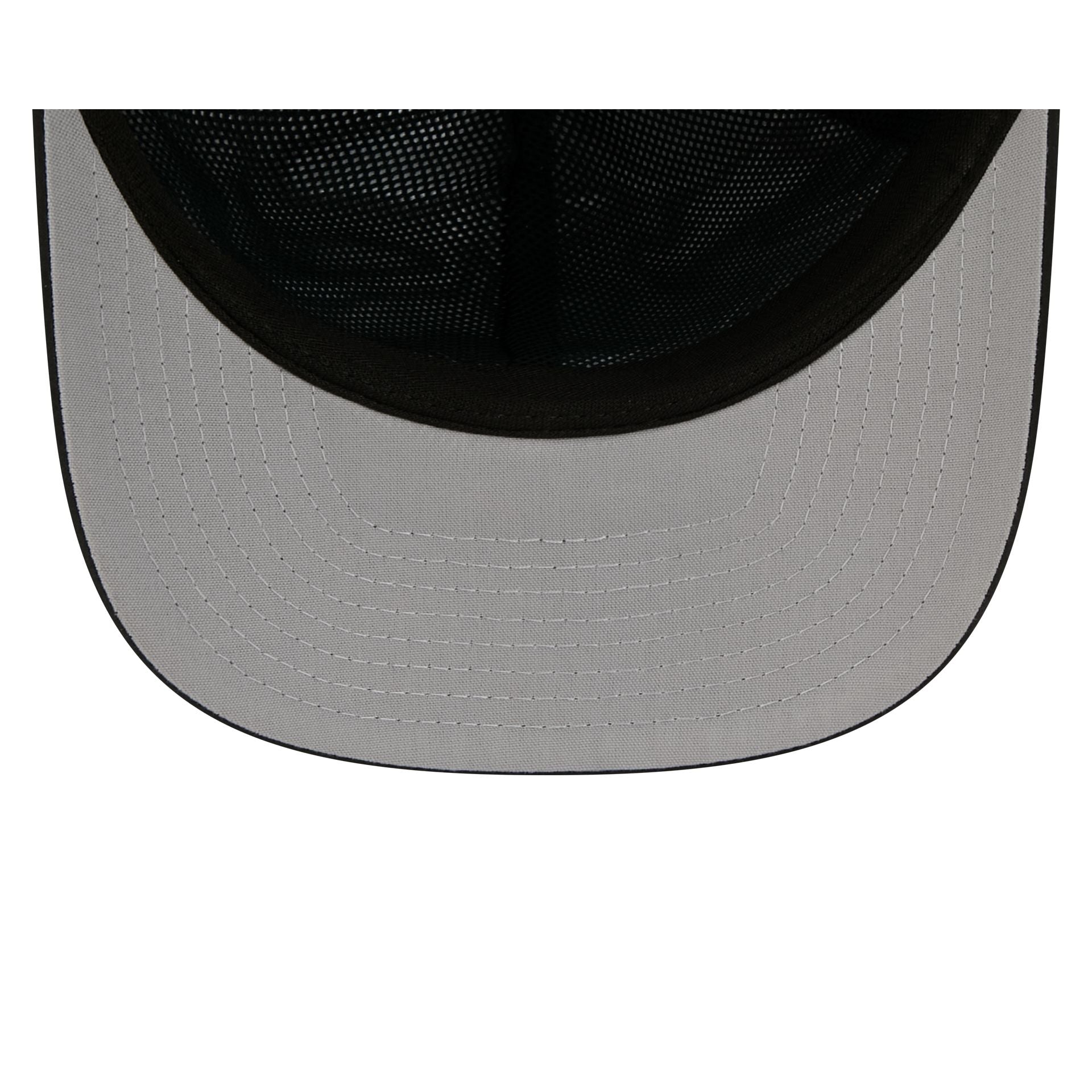 https://cdn.shopify.com/s/files/1/0601/2554/4675/files/60763724_9SEVENTY_GORETEX9SEVENTY28619_CHIWHI_OTC__20UV.jpg?v=1765291722