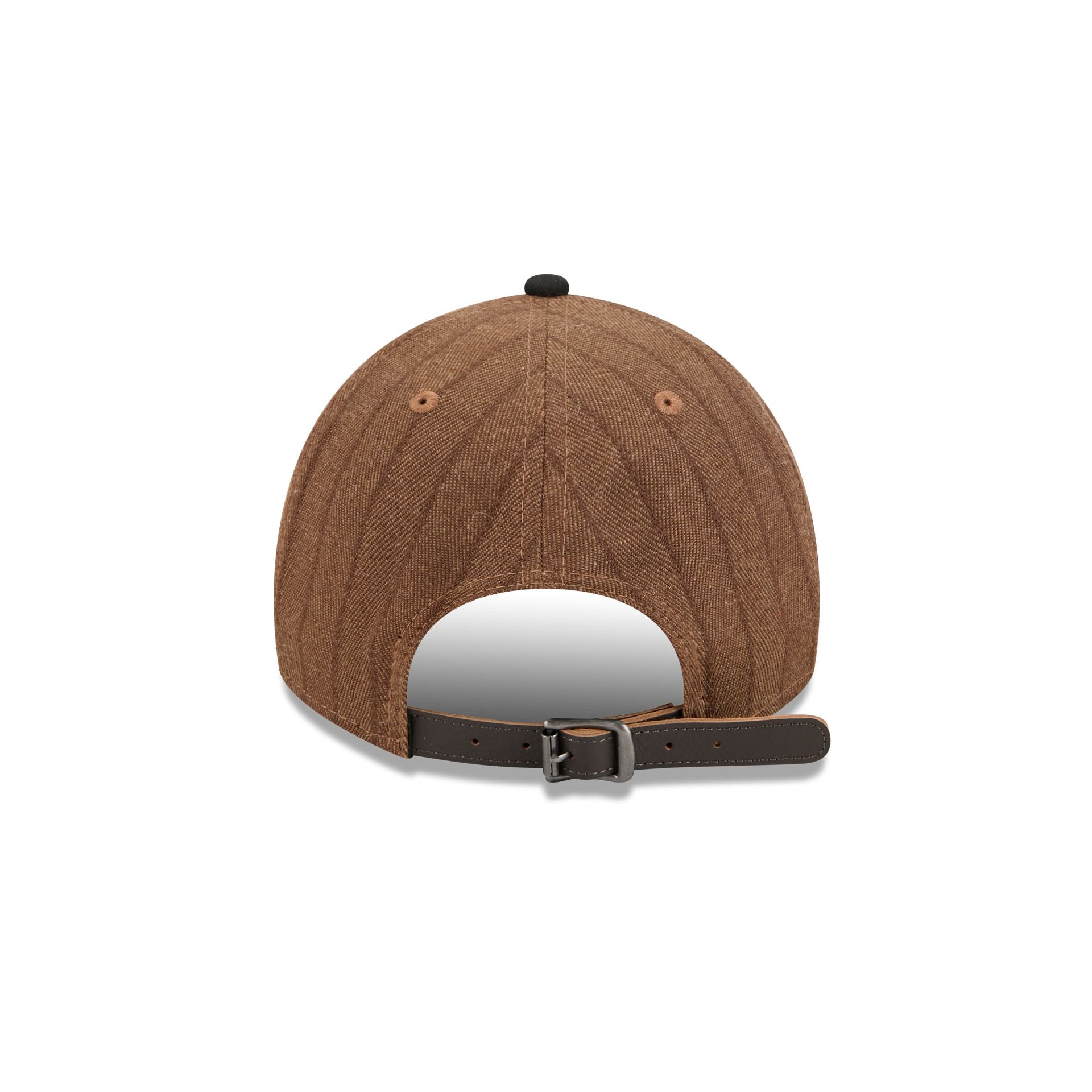 https://cdn.shopify.com/s/files/1/0601/2554/4675/files/60763762_9TWENTYAF_WOOLPINSTRIPE9TWENTYAF_CHIWHI_OTC_R.jpg?v=1756990443