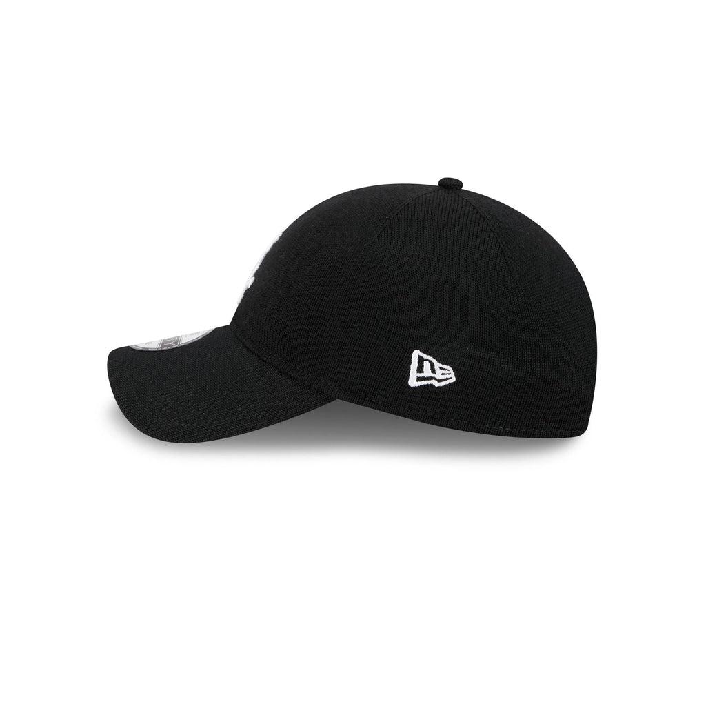 https://cdn.shopify.com/s/files/1/0601/2554/4675/files/60763855_9TWENTY_MERINOWOOL9TWENTY2857_CHIWHI_BLK_LSIDE.jpg?v=1756990442