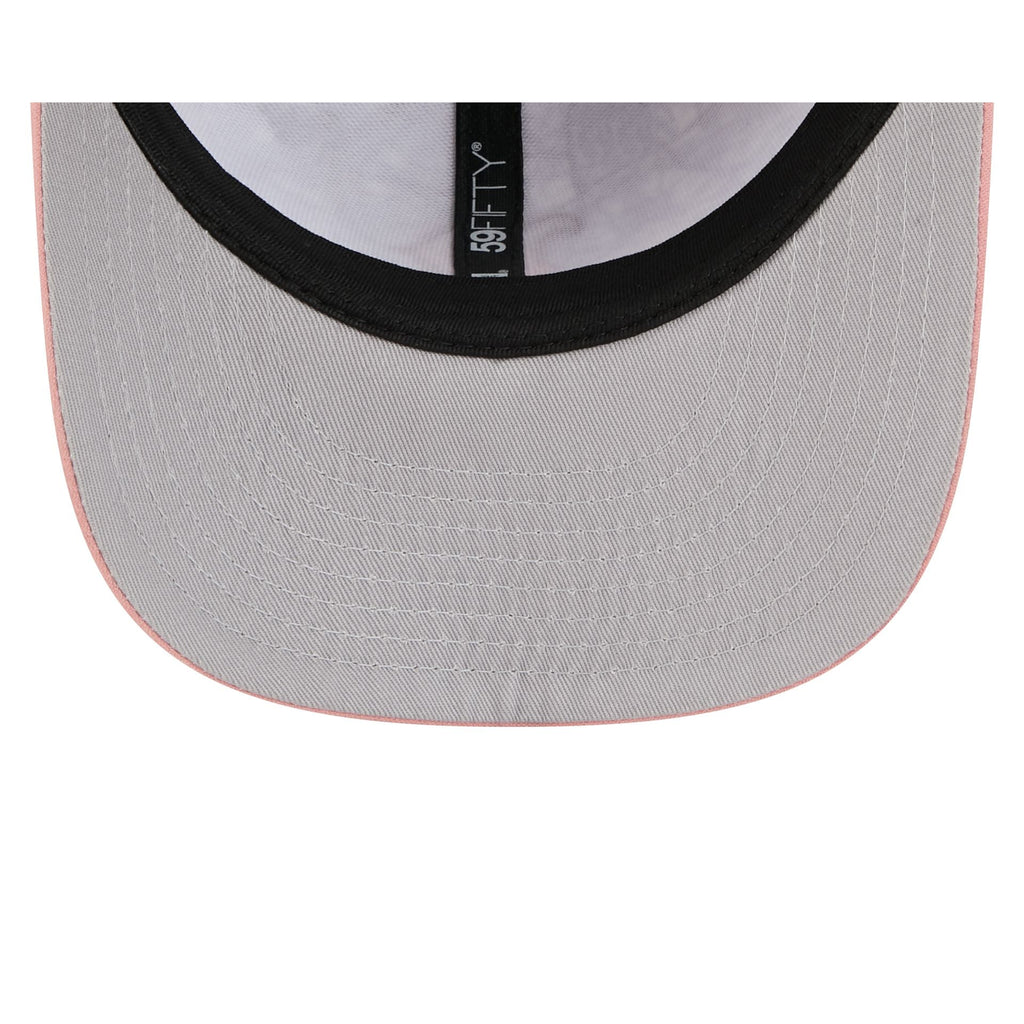 https://cdn.shopify.com/s/files/1/0601/2554/4675/files/60765444_59FIFTY_LifestyleEnergy_BOSRED_DCO_UV.jpg?v=1757594318