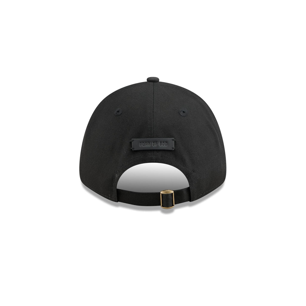 https://cdn.shopify.com/s/files/1/0601/2554/4675/files/60766517_9FORTY_FOG94028864_CHIWHI_BLK_R.jpg?v=1750967227