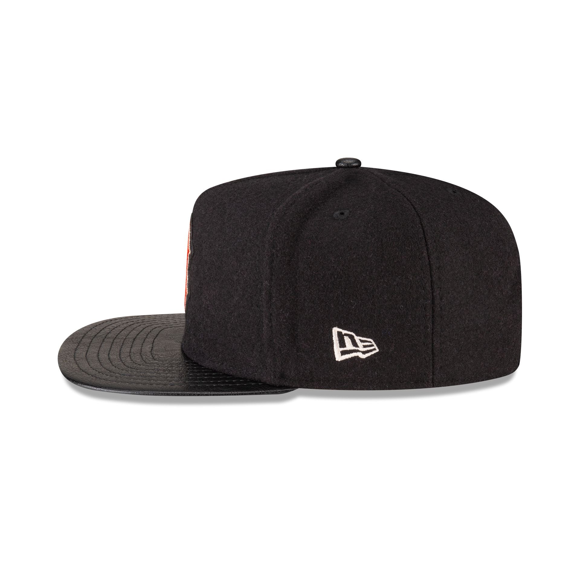 https://cdn.shopify.com/s/files/1/0601/2554/4675/files/60767892_9FIFTYAF_PICTURE_DAY25_BOSRED_XBK_LSIDE.jpg?v=1756387896