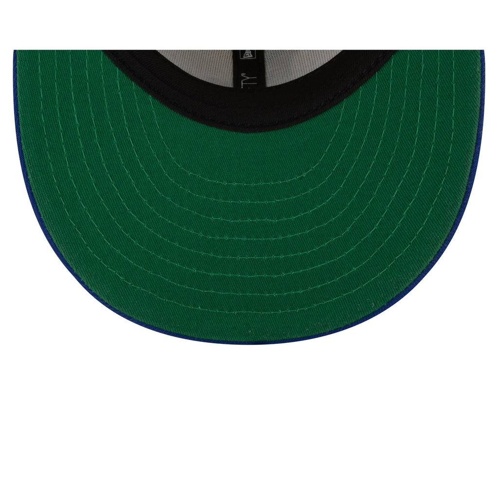 https://cdn.shopify.com/s/files/1/0601/2554/4675/files/60768713_59FIFTY_CITY_ELEMENTS_25_BOSRED_CHW_UV.jpg?v=1760624242