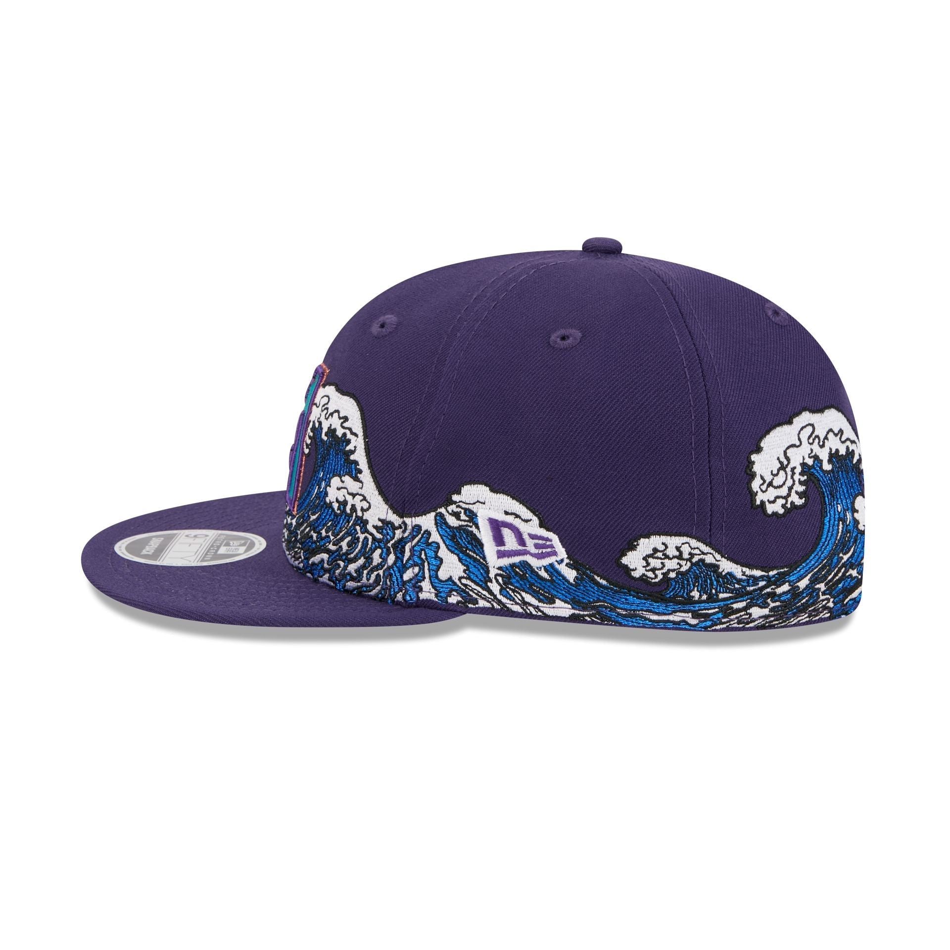 https://cdn.shopify.com/s/files/1/0601/2554/4675/files/60769188_RC9FIFTY_LifestyleEnergy_ARIDIA_OTC_LSIDE.jpg?v=1758828170