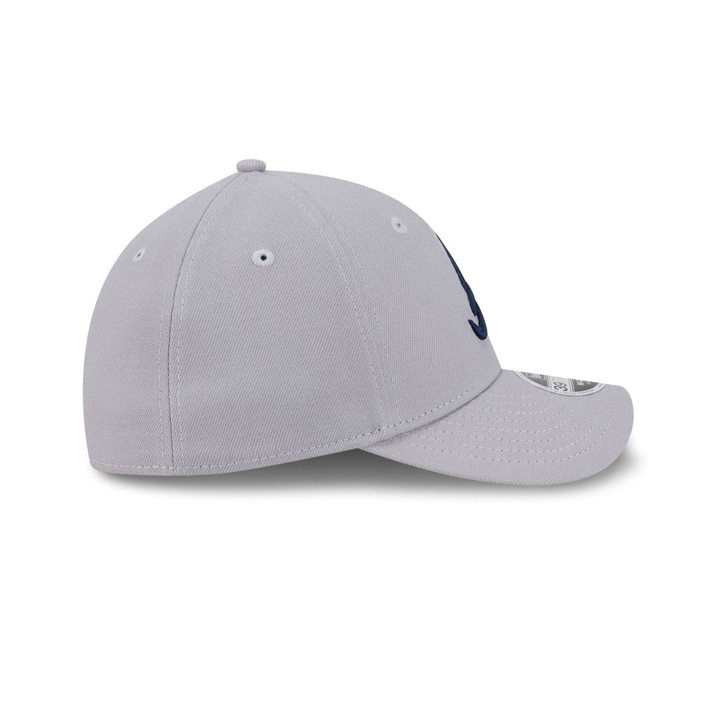 https://cdn.shopify.com/s/files/1/0601/2554/4675/files/60772519_39THIRTYMC_CHS39THIRTYMC30193_ATLBRA_OTC_RSIDE.jpg?v=1768423655