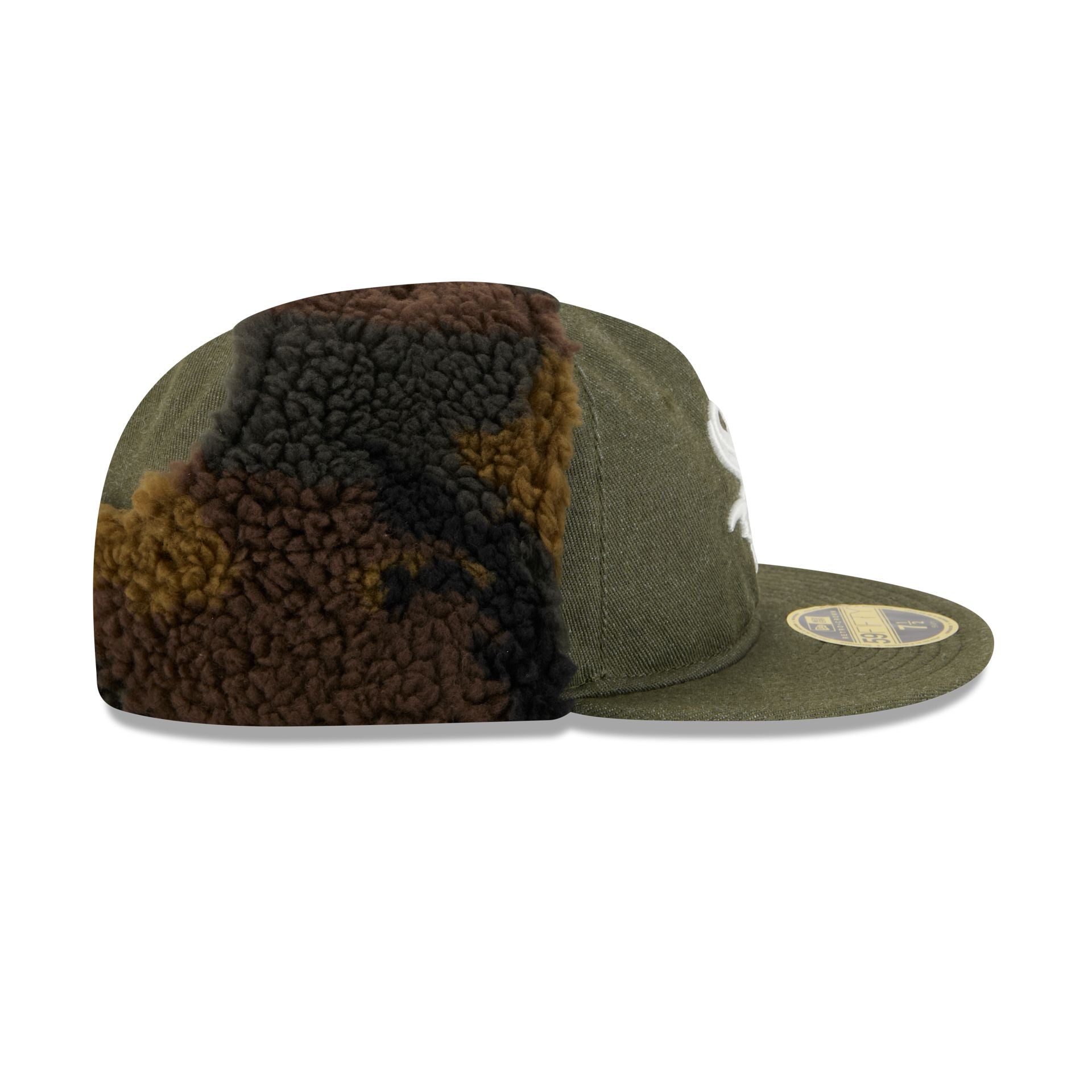 https://cdn.shopify.com/s/files/1/0601/2554/4675/files/60772914_RC59FIFTY_CAMODOGEAR595ORC_CHIWHI_XGR_RSIDE.jpg?v=1762457327