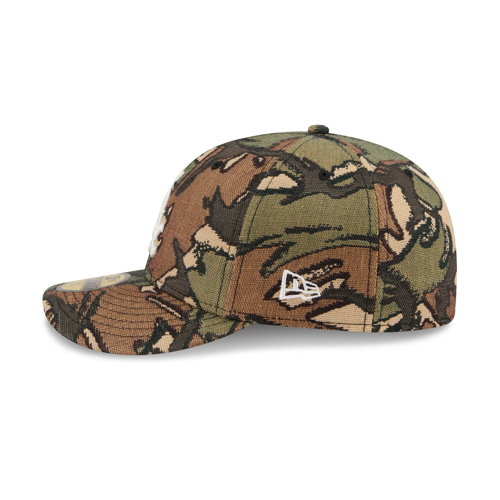 https://cdn.shopify.com/s/files/1/0601/2554/4675/files/60772935_59FIFTY_JACQUARDCAMO5950PC_CHIWHI_XCM_LSIDE.jpg?v=1761747859