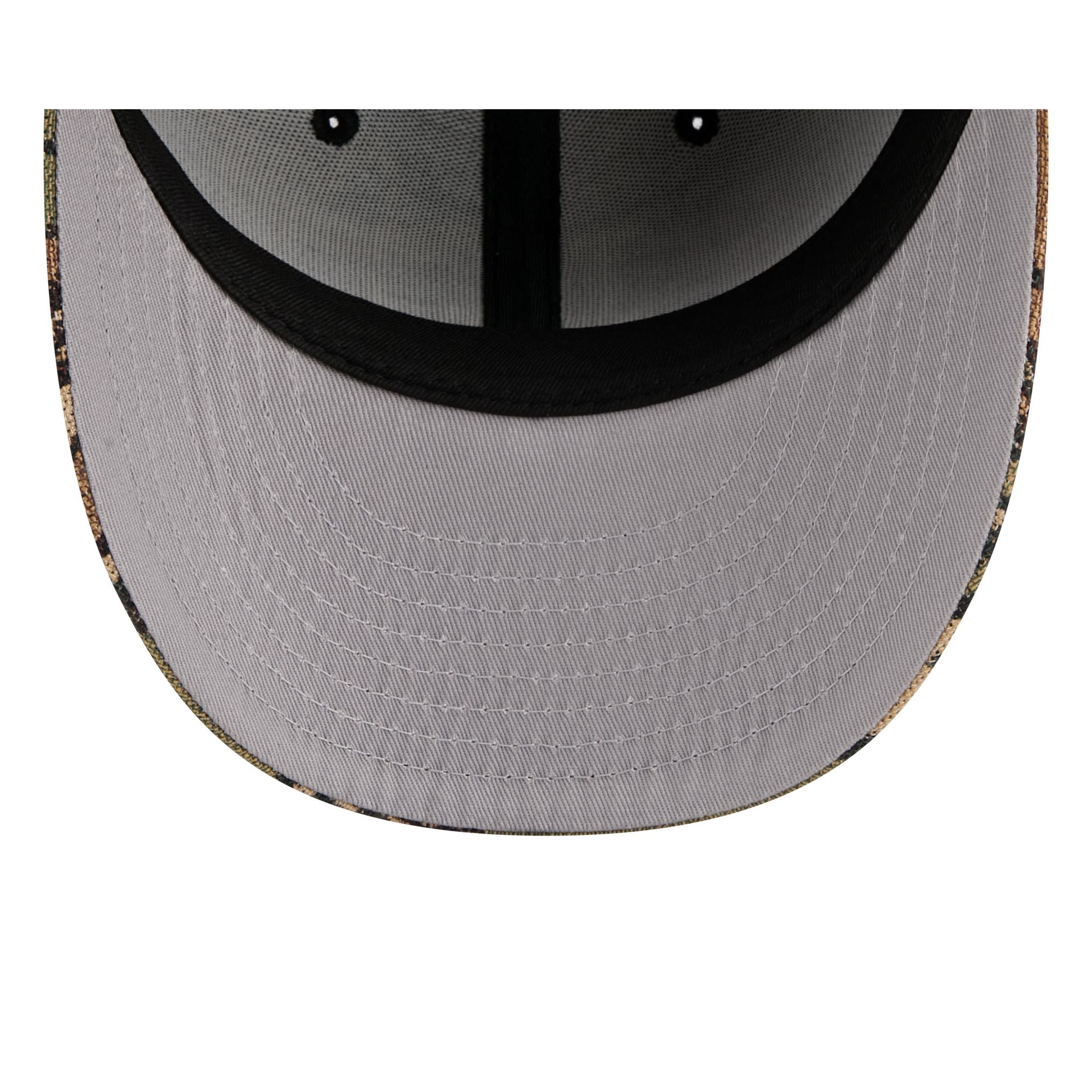 https://cdn.shopify.com/s/files/1/0601/2554/4675/files/60772937_59FIFTY_JACQUARDCAMO5950PC_BOSRED_XCM_UV.jpg?v=1761747860