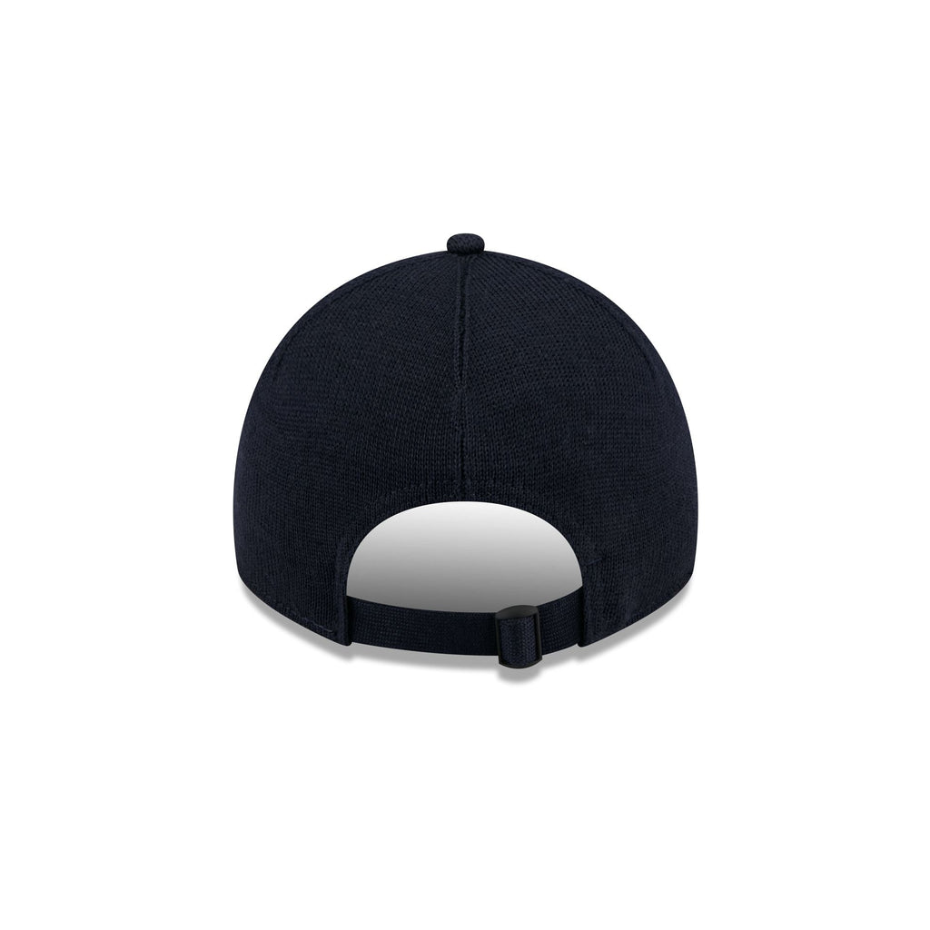 https://cdn.shopify.com/s/files/1/0601/2554/4675/files/60772952_9TWENTY_MERINOWOOL9202925_BOSRED_OTC_R.jpg?v=1761747865