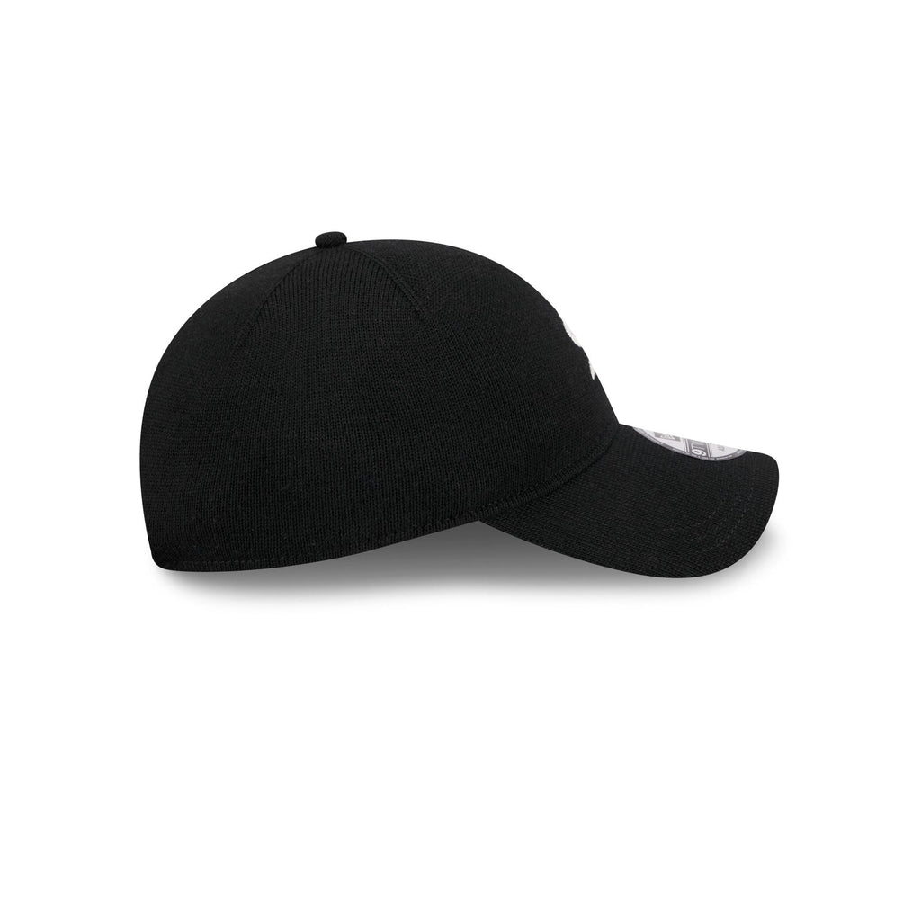 https://cdn.shopify.com/s/files/1/0601/2554/4675/files/60772956_9TWENTY_MERINOWOOL9202925_CHIWHI_OTC_RSIDE.jpg?v=1761747849