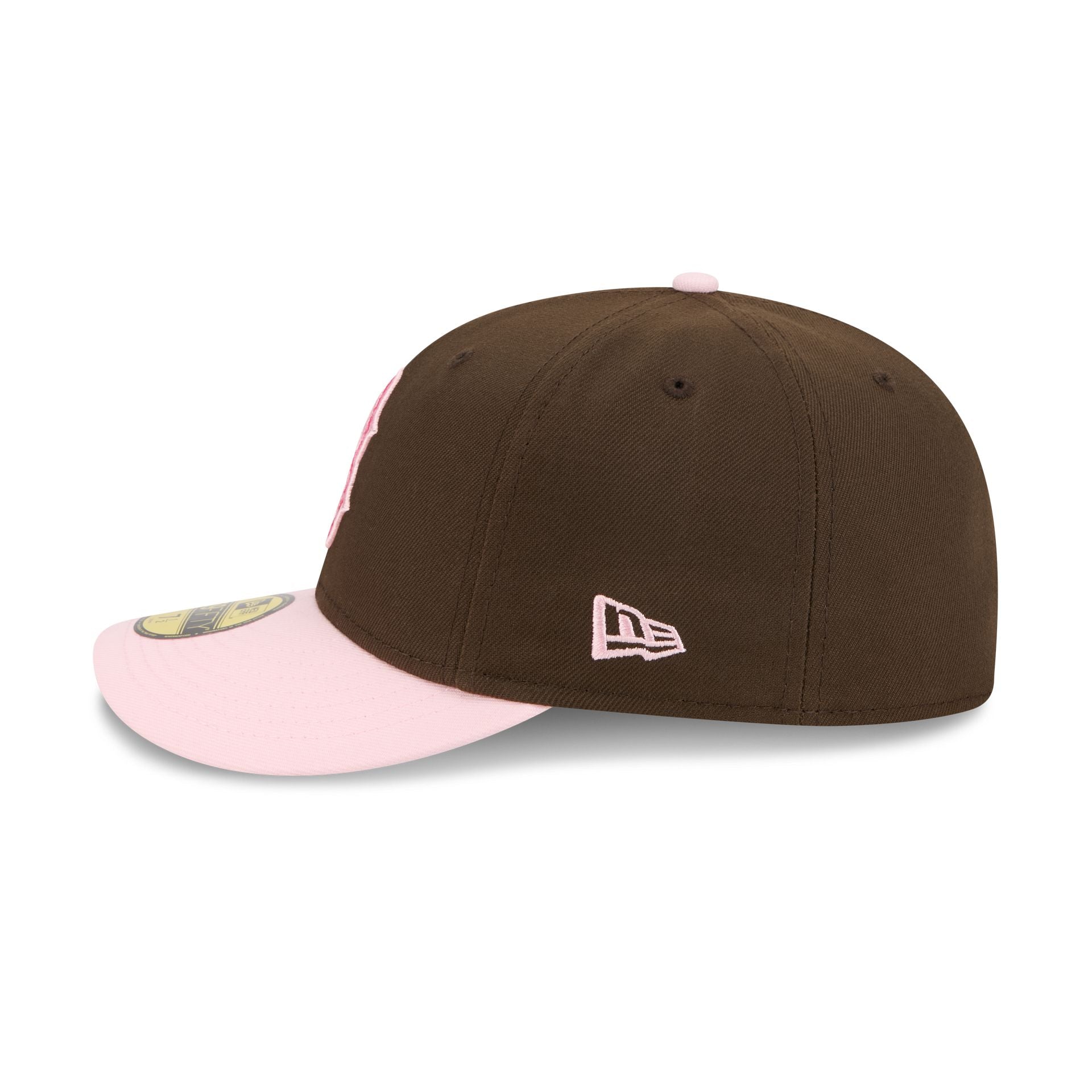 https://cdn.shopify.com/s/files/1/0601/2554/4675/files/60832533_59FIFTY_LifestyleEnergy_BOSRED_WLT_LSIDE.jpg?v=1759858798