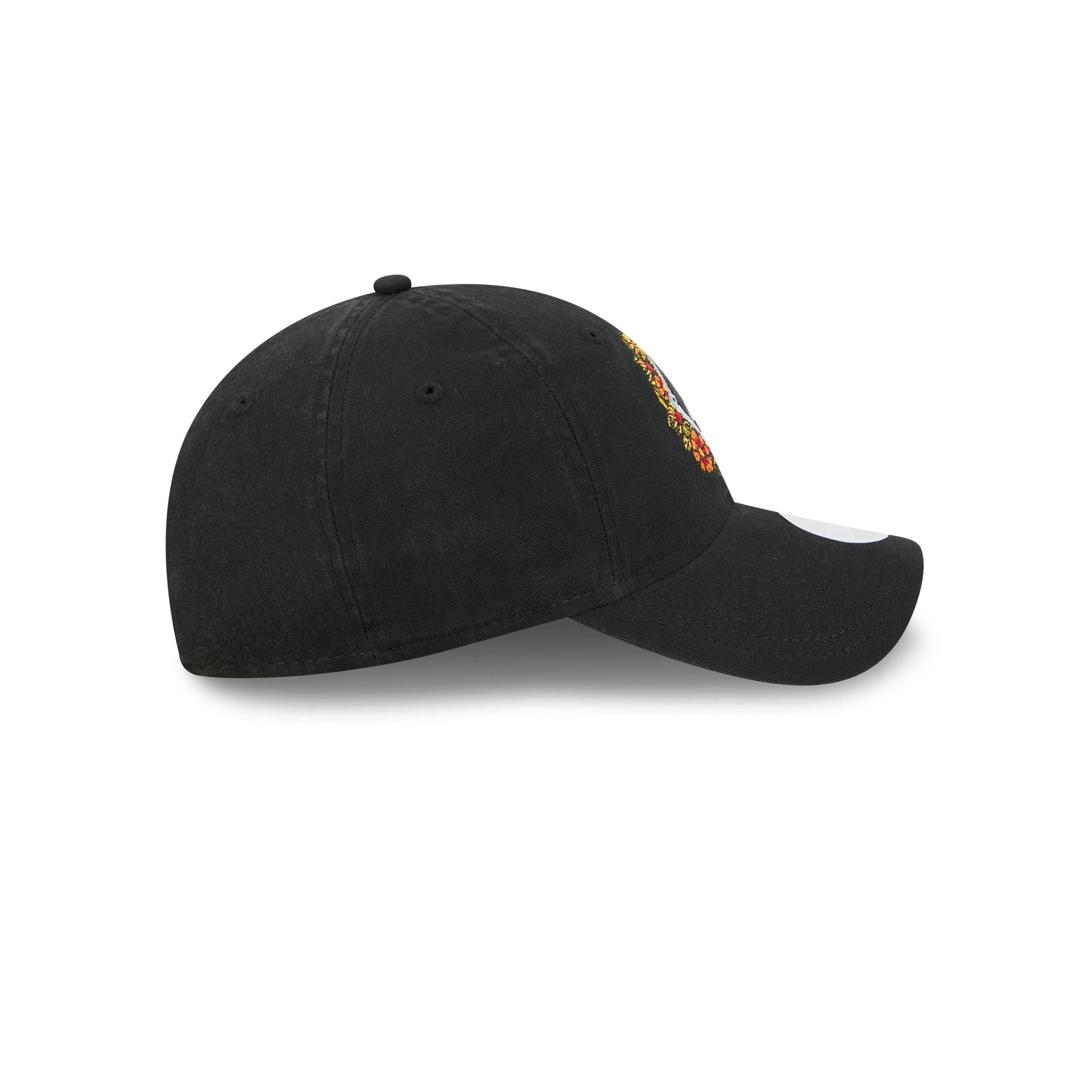 https://cdn.shopify.com/s/files/1/0601/2554/4675/files/60832571_9TWENTY_LifestyleEnergy_CHIWHI_BLK_RSIDE.jpg?v=1760913940